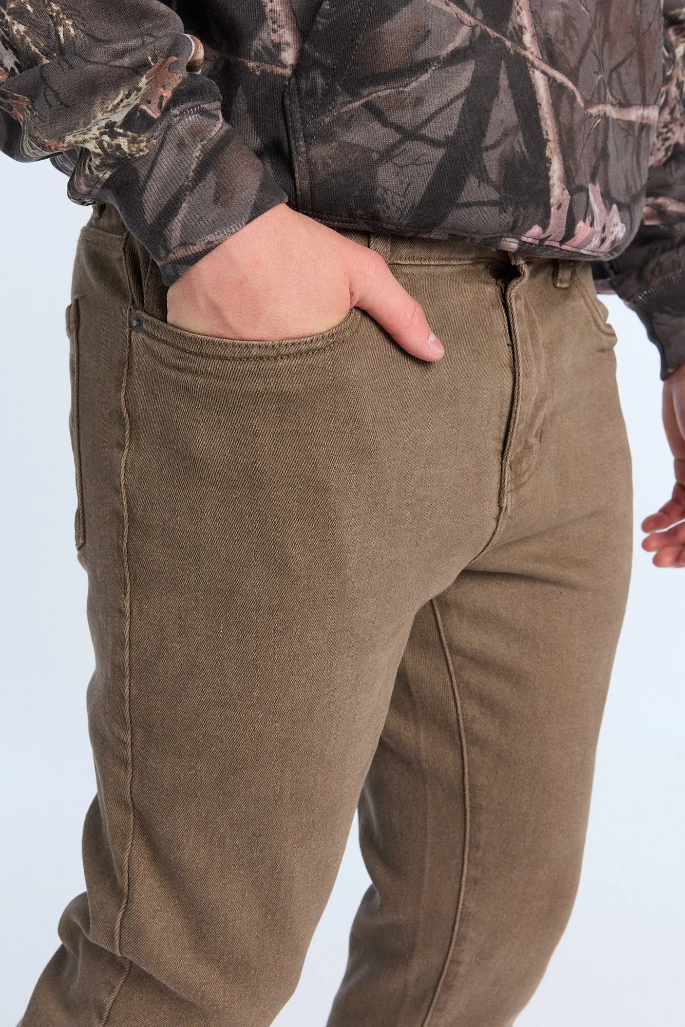 Jean coupe slim brun homme sold by West49 product image thumbnail 2