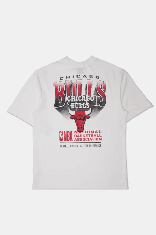 Mens Chicago Bulls Gradient Logo Oversized T-Shirt sold by West49