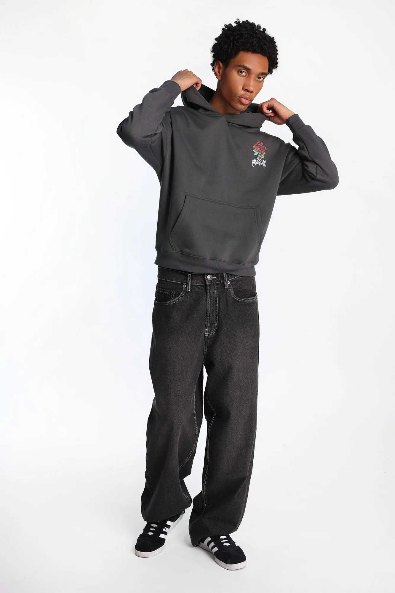 Haut à capuchon imprimé bouquet de roses sold by West49 product image thumbnail 4