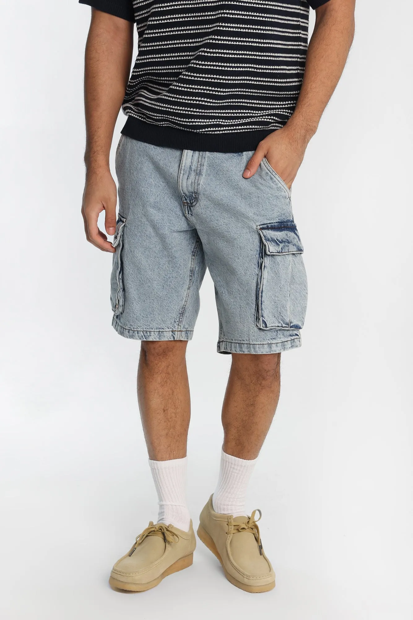 Short cargo en denim sold by West49