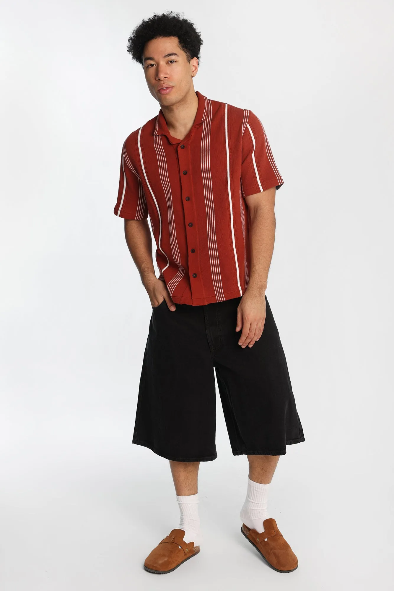 Chemise en tricot rayée à manches courtes à boutons sold by West49 product image thumbnail 5