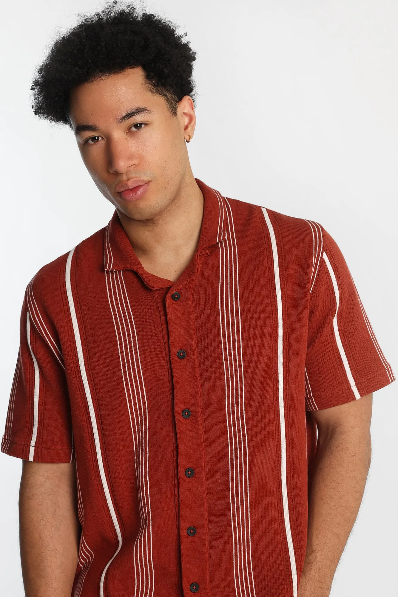 Chemise en tricot rayée à manches courtes à boutons sold by West49 product image thumbnail 3