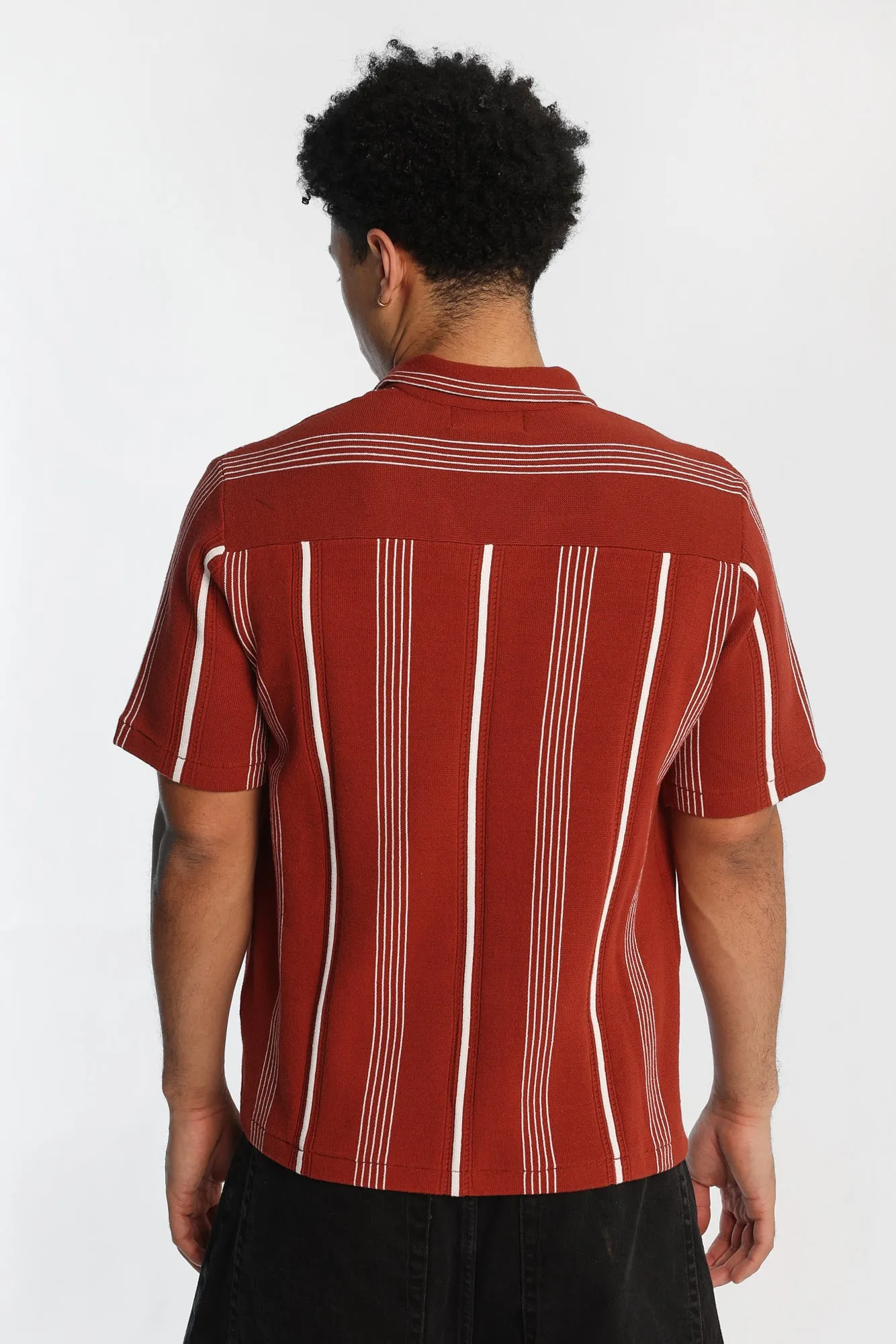 Chemise en tricot rayée à manches courtes à boutons sold by West49 product image thumbnail 4