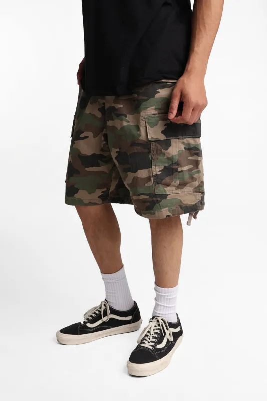 Multi-Pocket Loose Twill Shorts made by Bluenotes