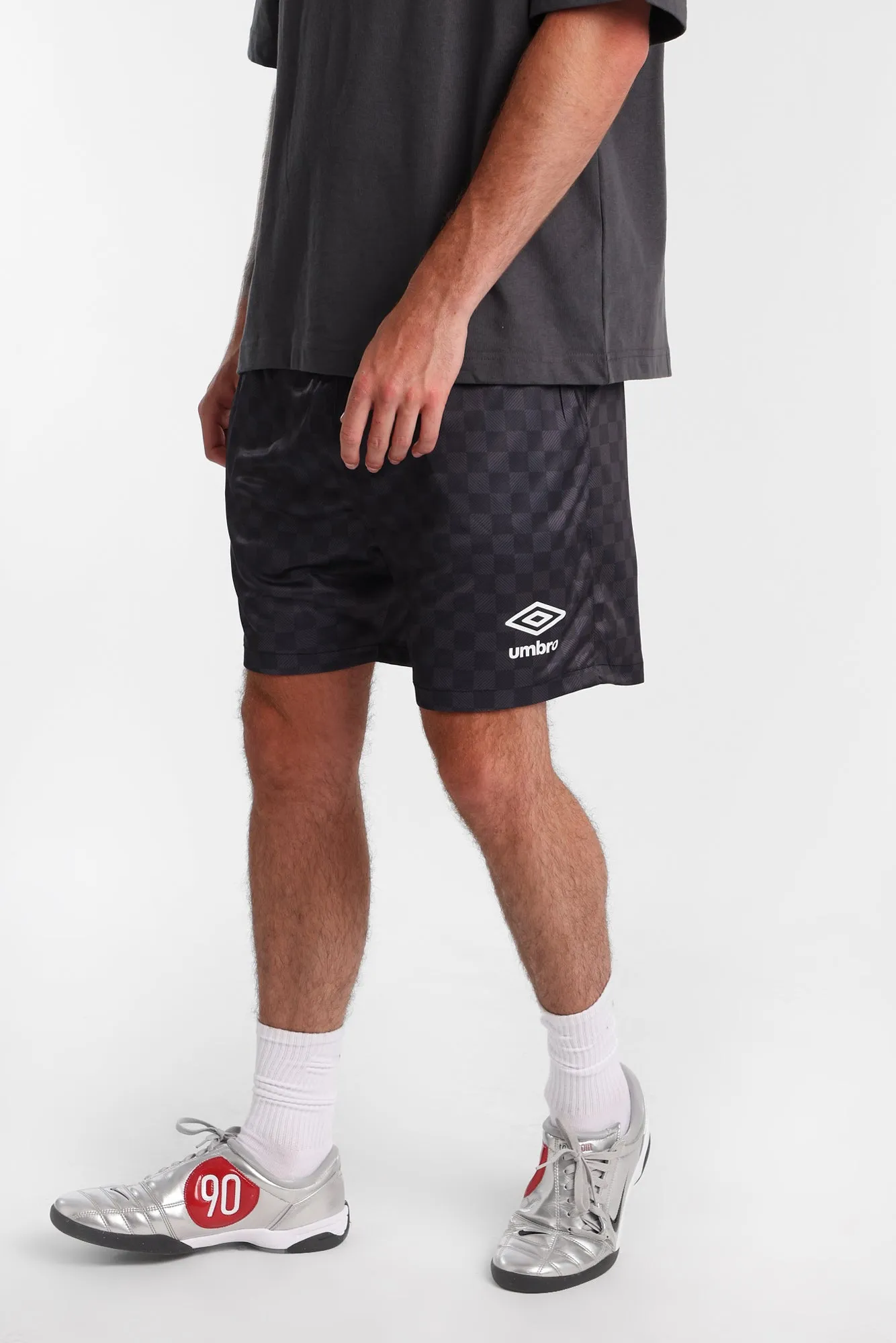 Short de soccer en maille à damier Umbro sold by West49