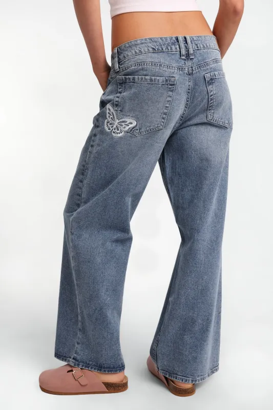 Jean ample taille basse Chloe avec papillons brodés made by Bluenotes