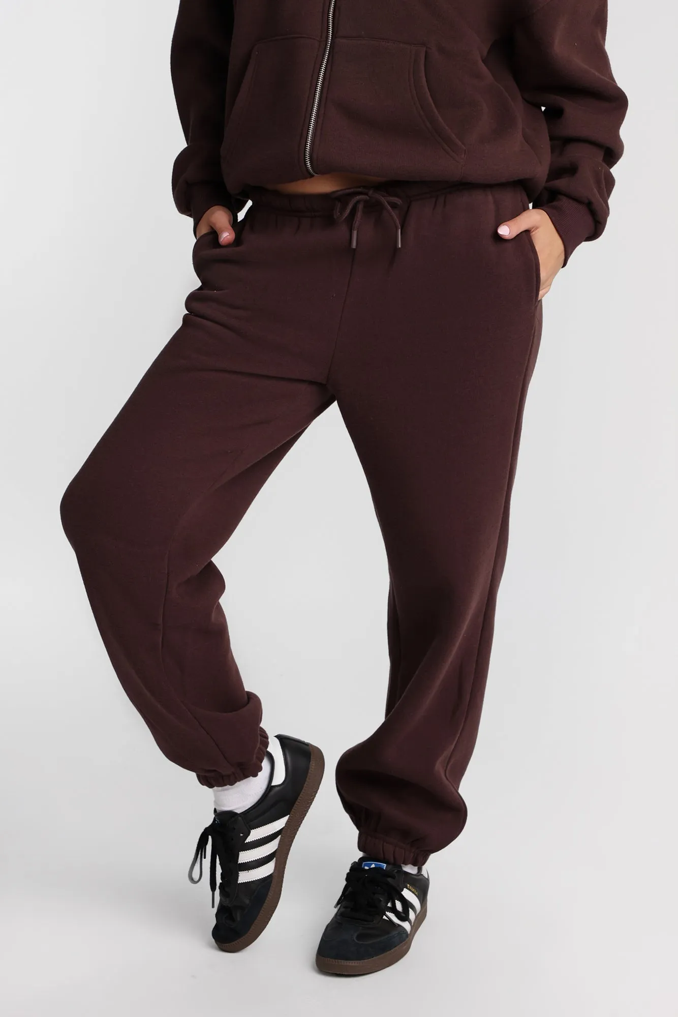 Pantalon en molleton à jambe large en mélange de coton sold by West49