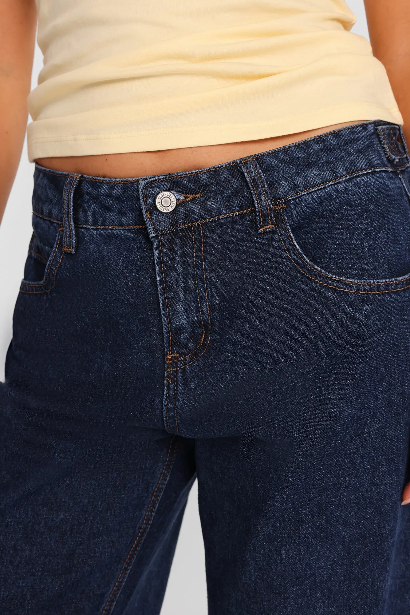 Jean ample taille basse ajustable Chloe sold by West49 product image thumbnail 5