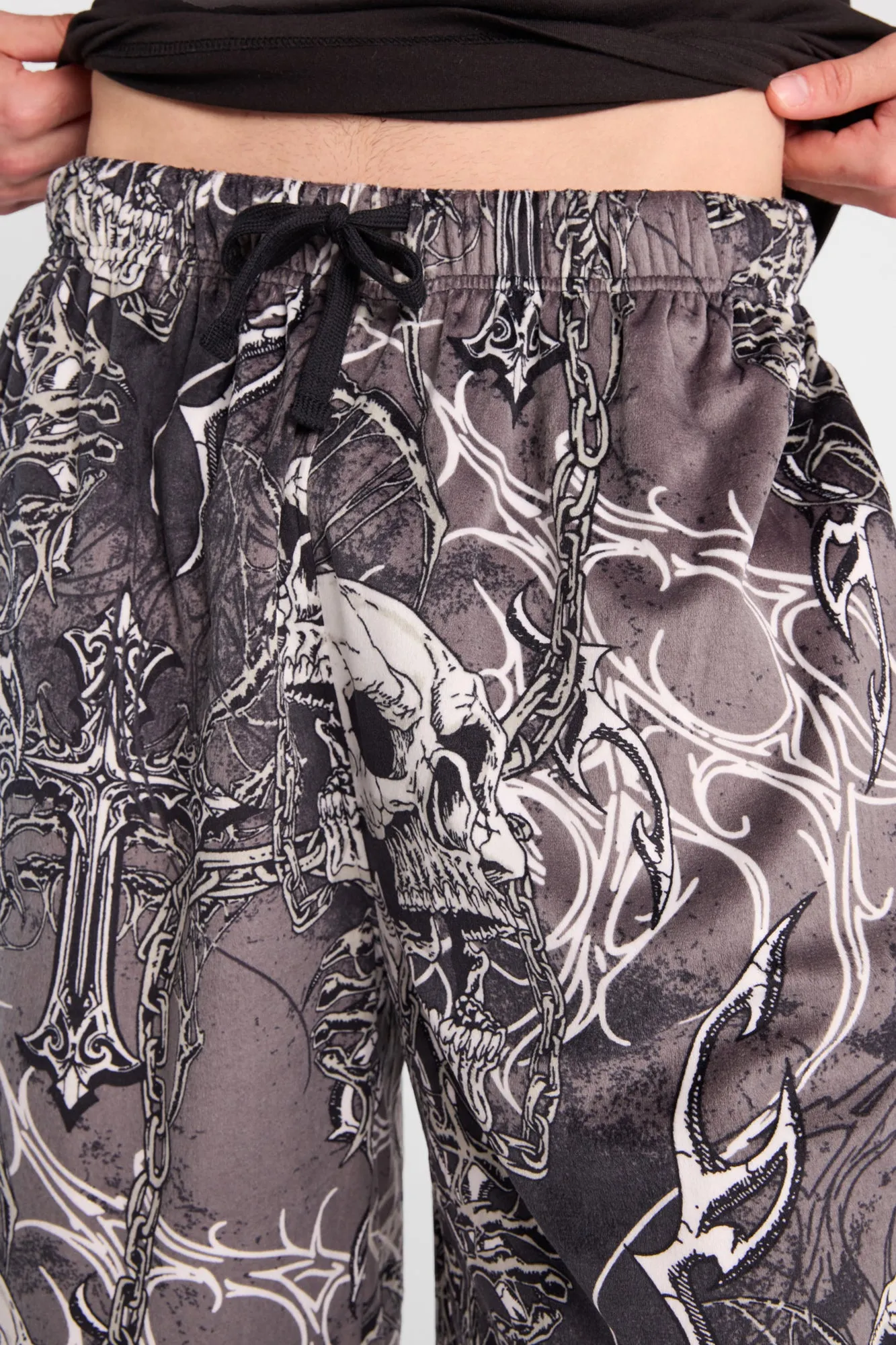 Pantalon de pyjama à imprimé de crânes Arsenic sold by West49 product image thumbnail 2