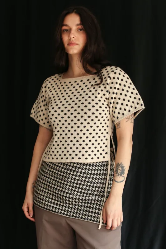 polka dots top with sleeves made by Belacaro
