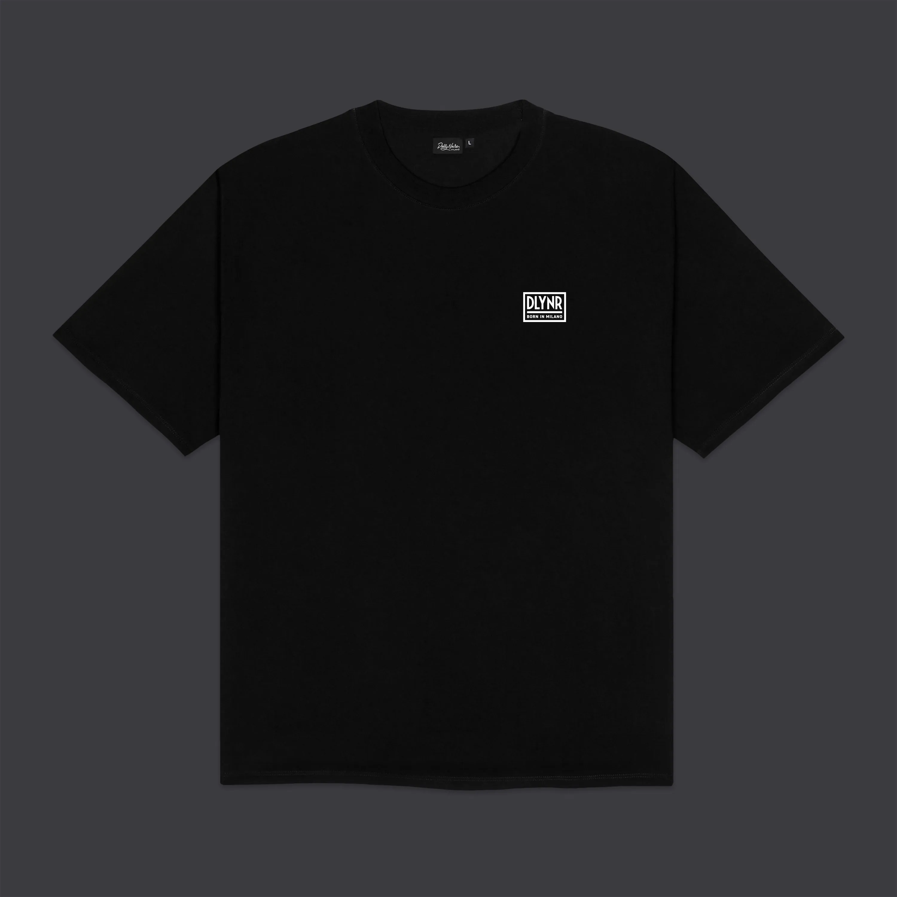 Minimal Tee Black sold by Dolly Noire