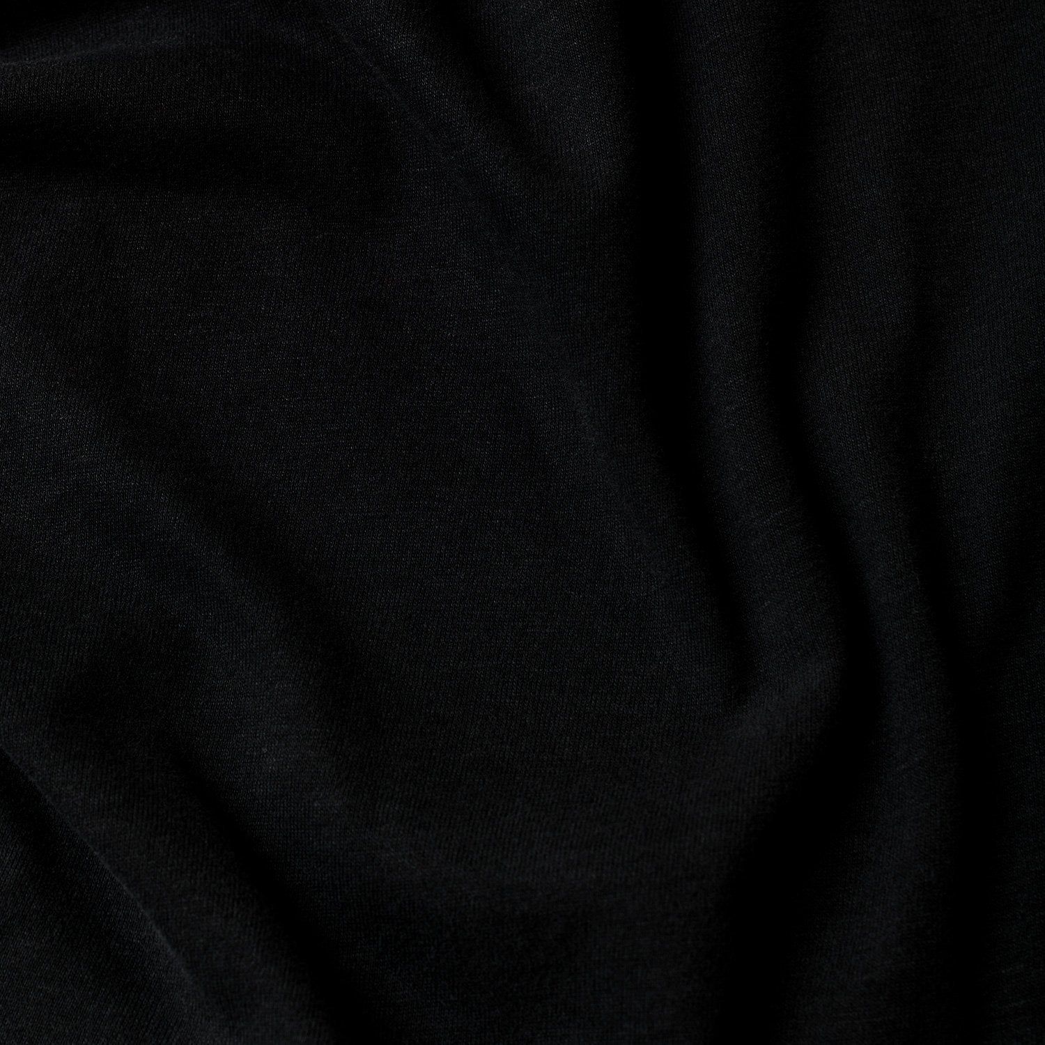 The Long Sleeve Staple 6-Pack sold by True Classic product image thumbnail 5