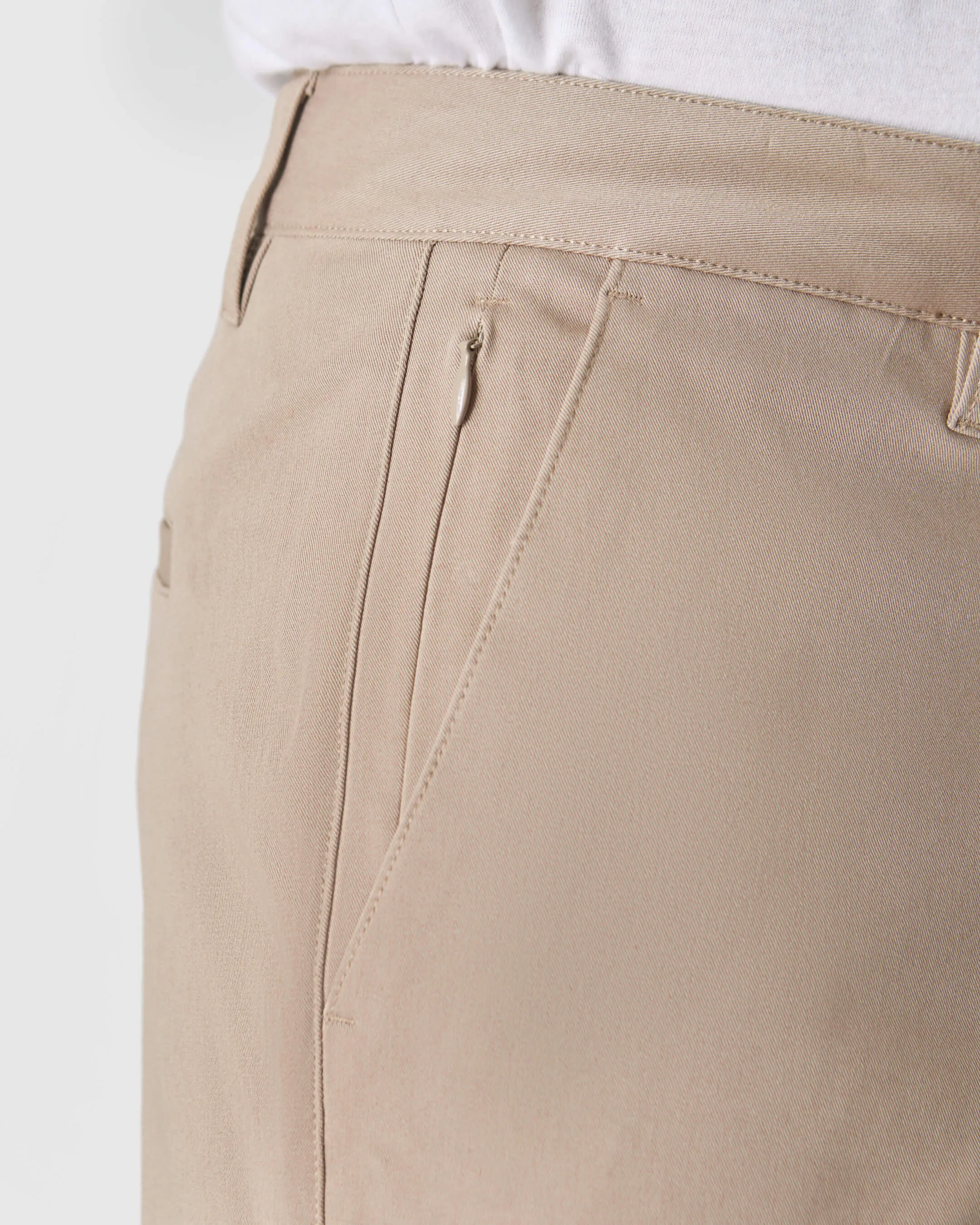 Khaki Straight Twill Chino Pant sold by True Classic product image thumbnail 4