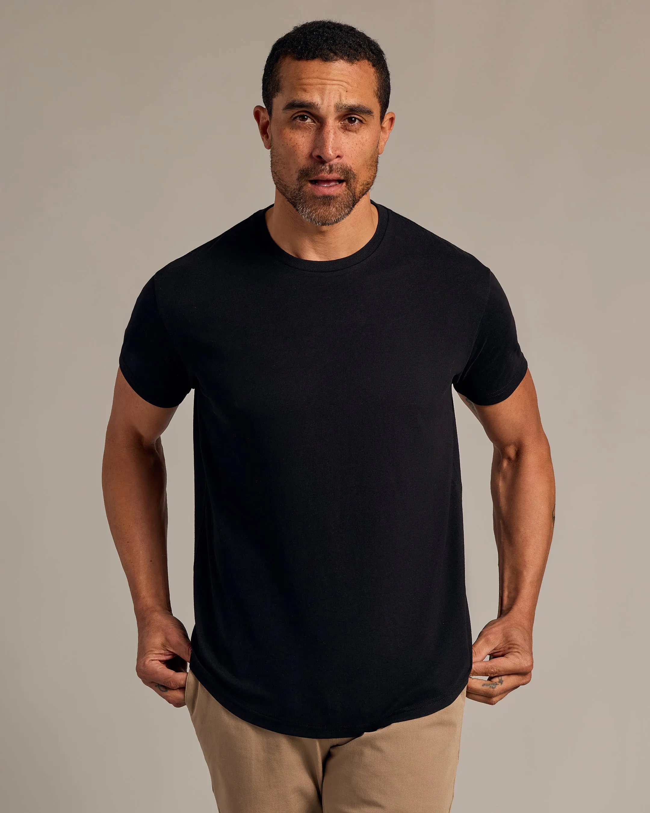 Short Sleeve Curved Hem Crew 6-Pack sold by True Classic product image thumbnail 2