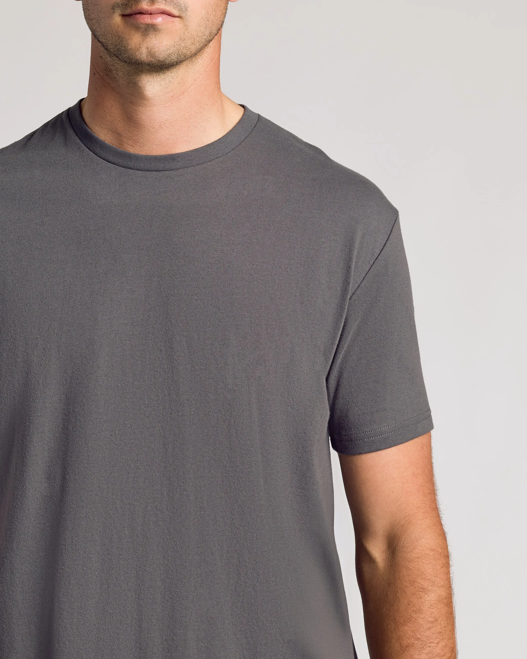 Carbon Short Sleeve Tall Curved Hem Crew sold by True Classic product image thumbnail 5