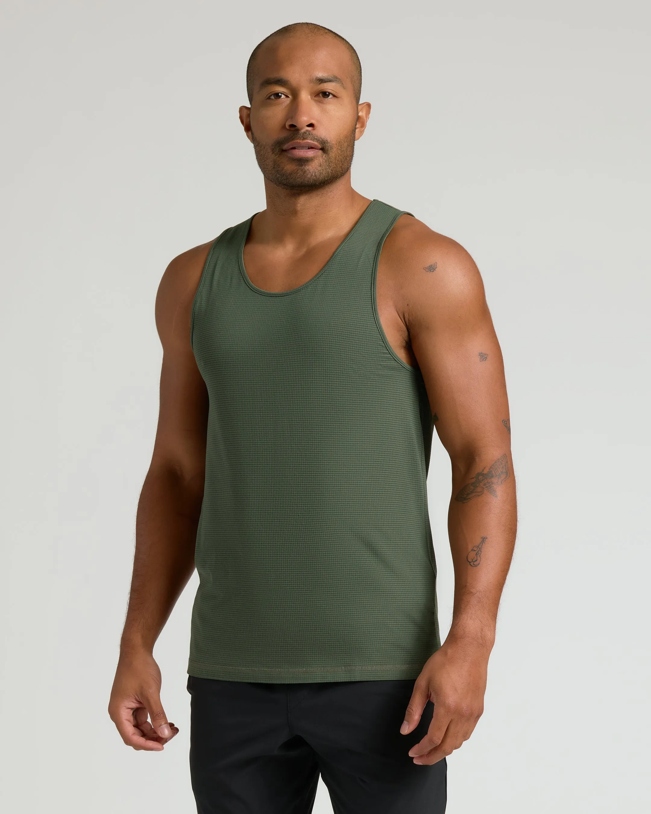 The Standard Sleeveless Active Mesh Tank 3-Pack sold by True Classic product image thumbnail 3