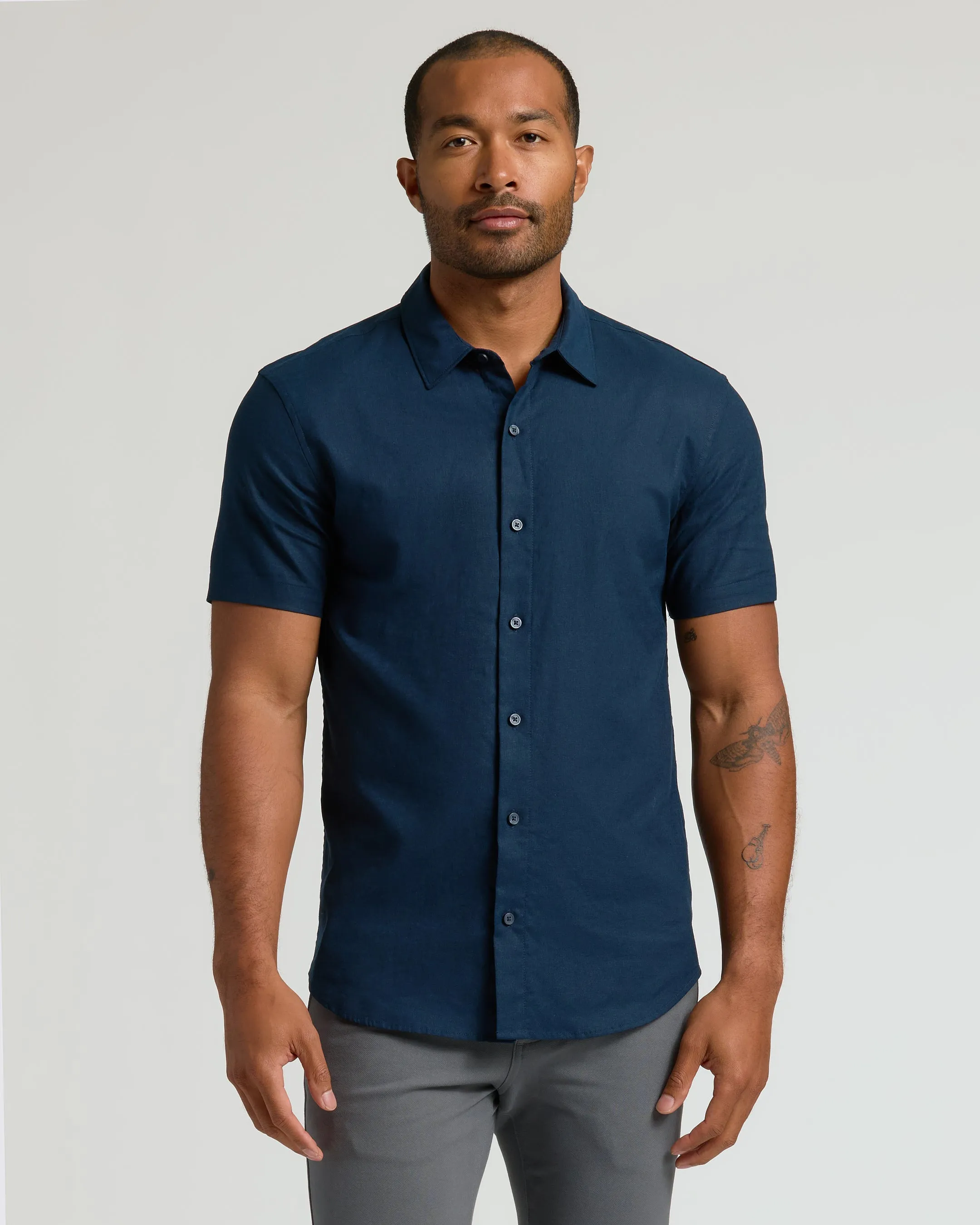 Navy & Fiord Short Sleeve Linen Shirt 2-Pack sold by True Classic product image thumbnail 2