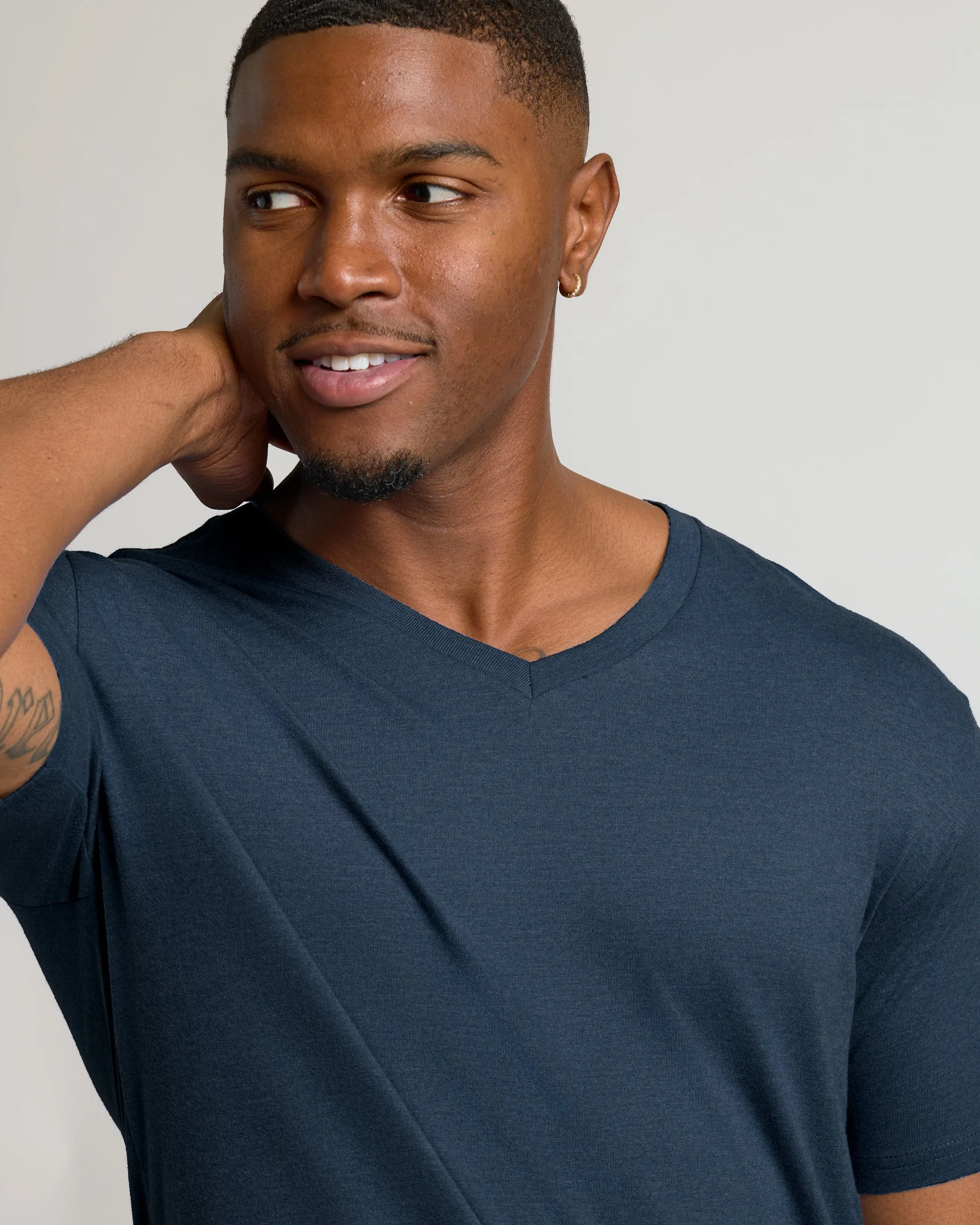 Heather Navy Tall Short Sleeve Classic V-Neck sold by True Classic product image thumbnail 4