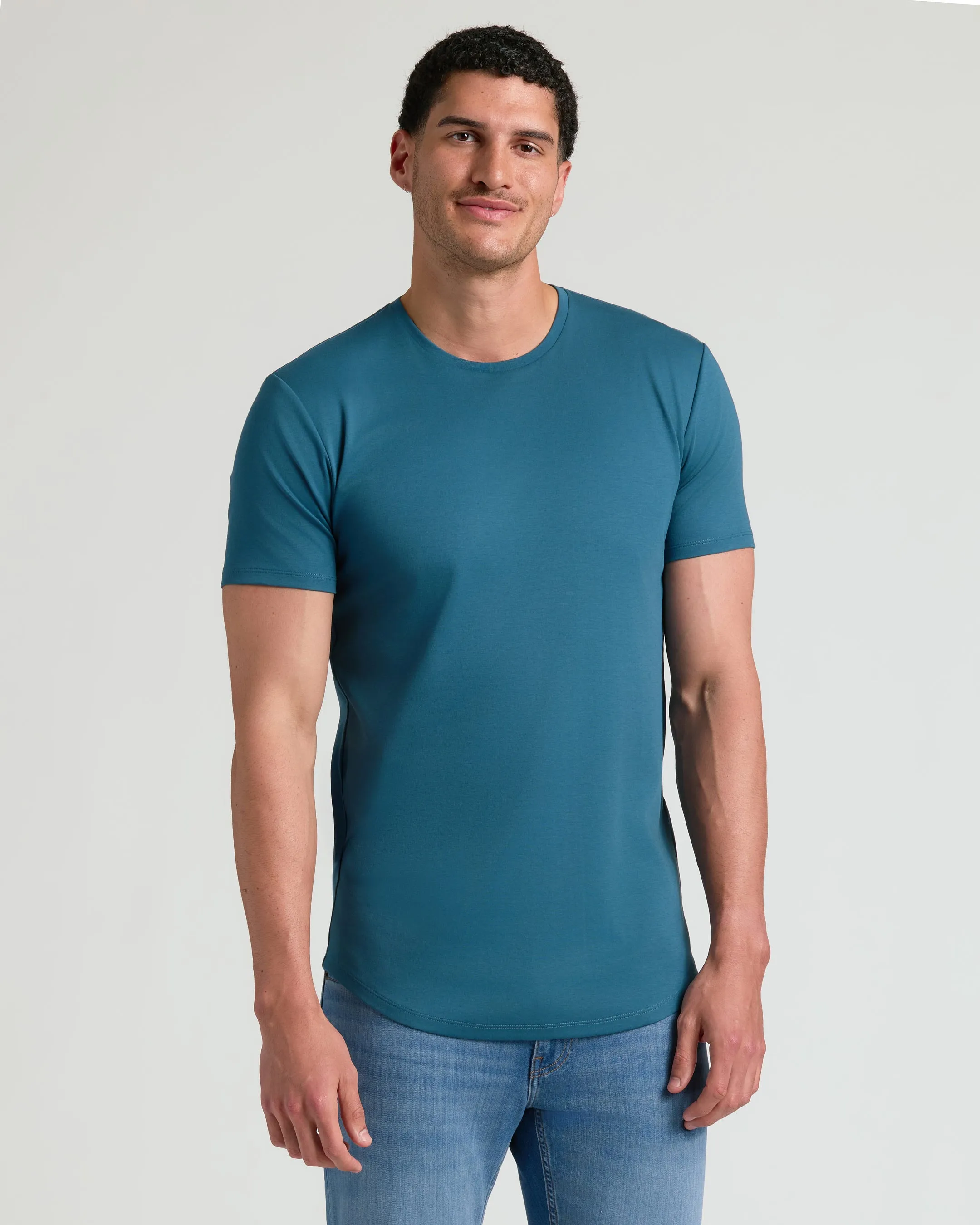 Wardrobe Tall Premium Pima Crew Curved Hem 7-Pack sold by True Classic product image thumbnail 5