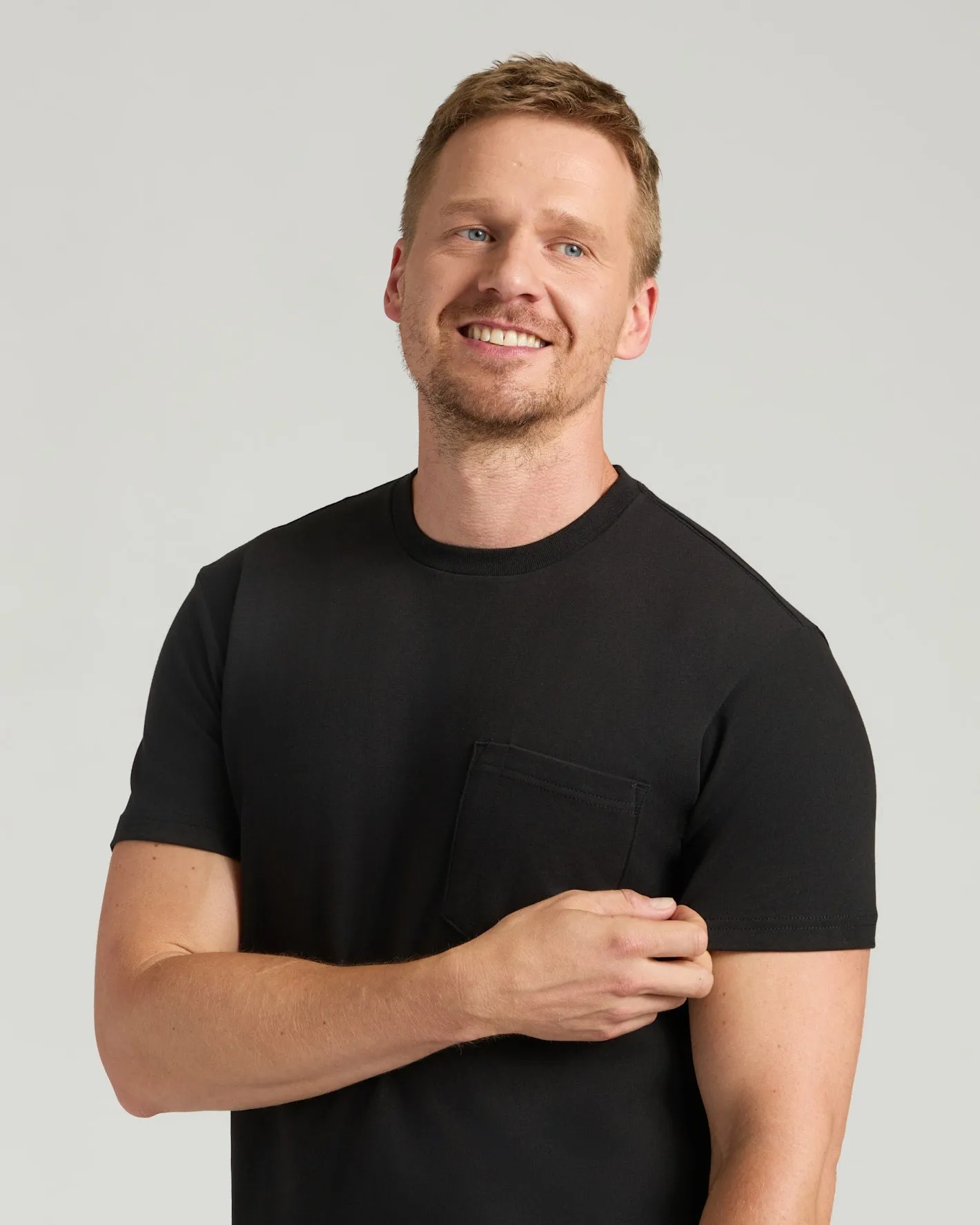 Black Tall Heavyweight Pocket Crew sold by True Classic product image thumbnail 5