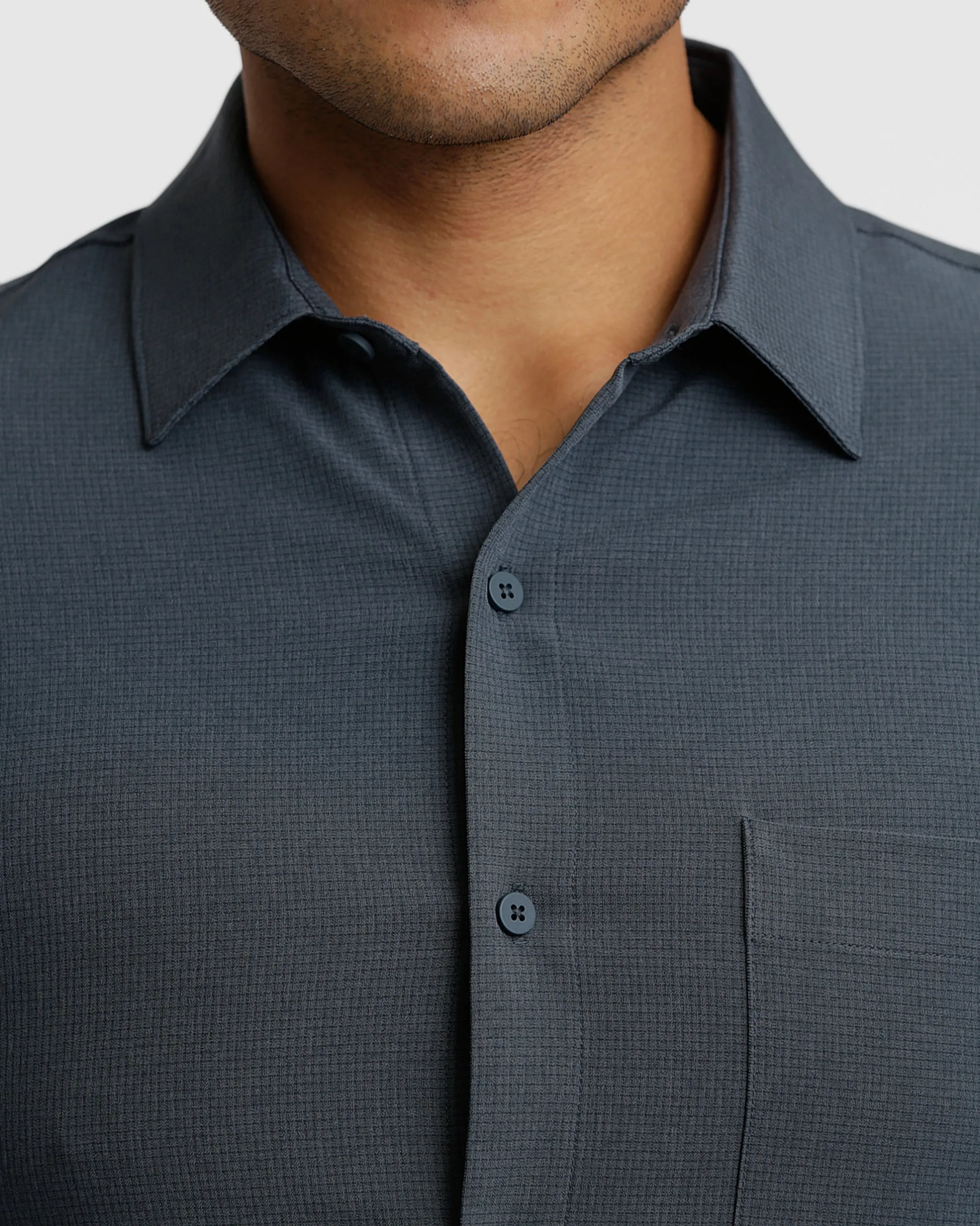 Heather Navy Short Sleeve Ripstop Commuter Shirt 1 sold by True Classic product image thumbnail 5