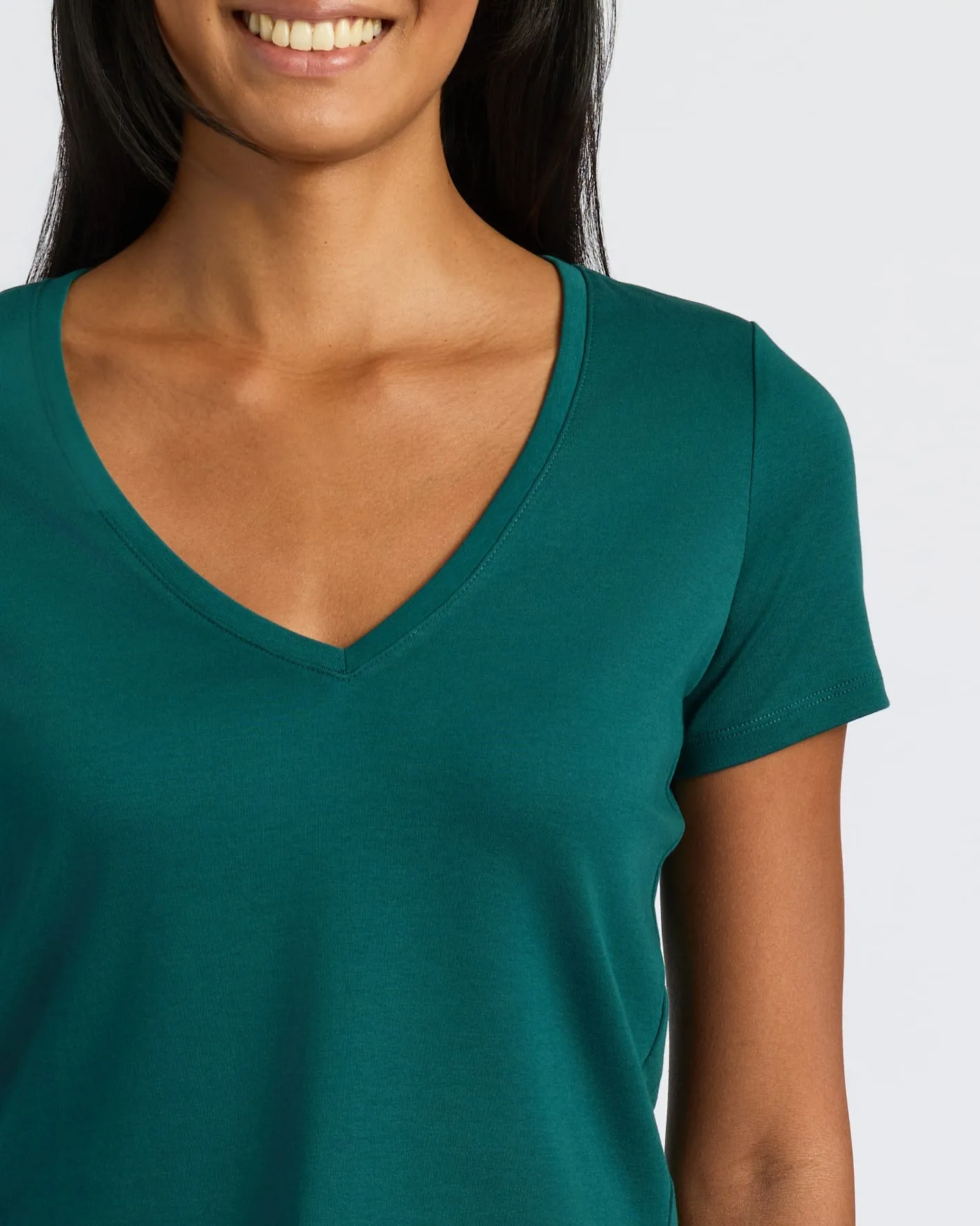 Womens Deep Emerald Cropped Boxy V-Neck Tee sold by True Classic product image thumbnail 4