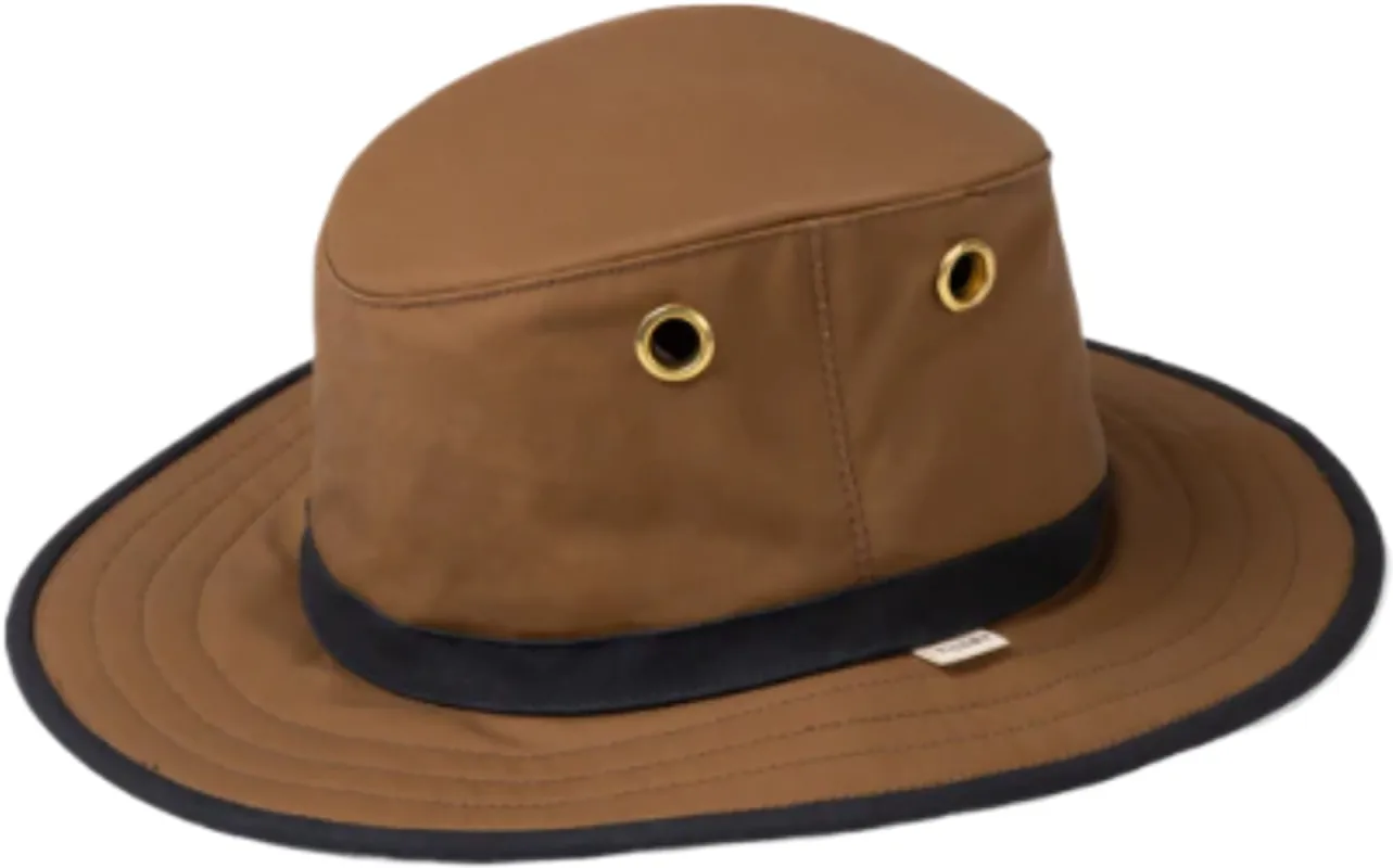 TWC7 Outback Waxed Cotton Hat - Unisex|-|Chapeau en coton ciré TWC7 Outback - Unisexe made by TILLEY