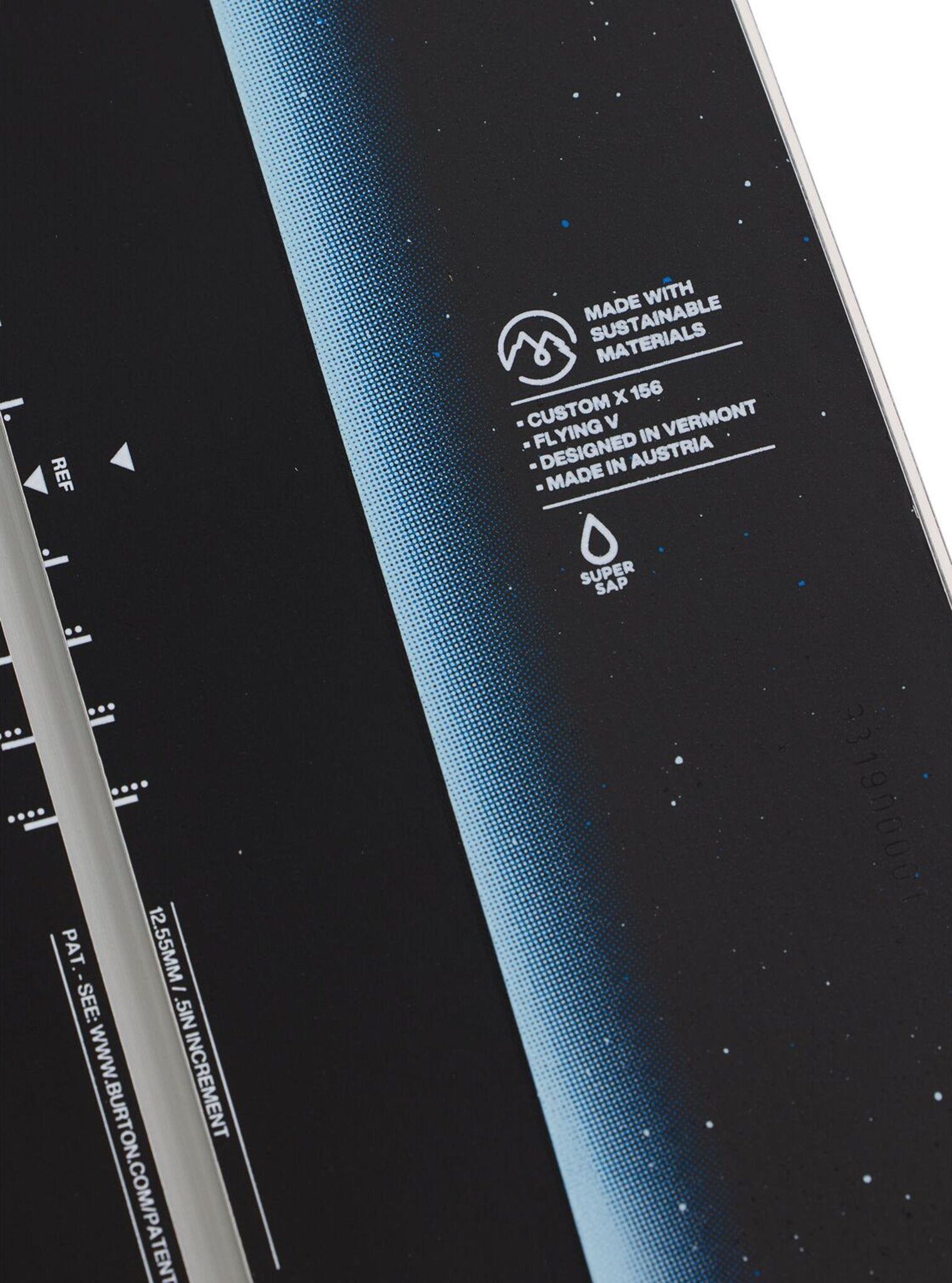 Custom X Flying V Snowboard - Men's|-|Planche à neige Custom X Flying V - Homme sold by Altitude Sports