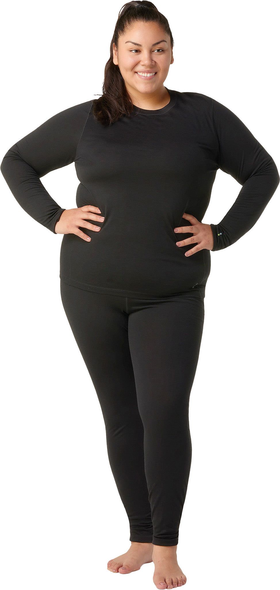 Classic All-Season Merino Base Layer Long Sleeve Plus Tee - Women's|-|T-shirt classique à manches longues et couche de base en mérinos toutes saisons - Femme sold by Altitude Sports product image thumbnail 3