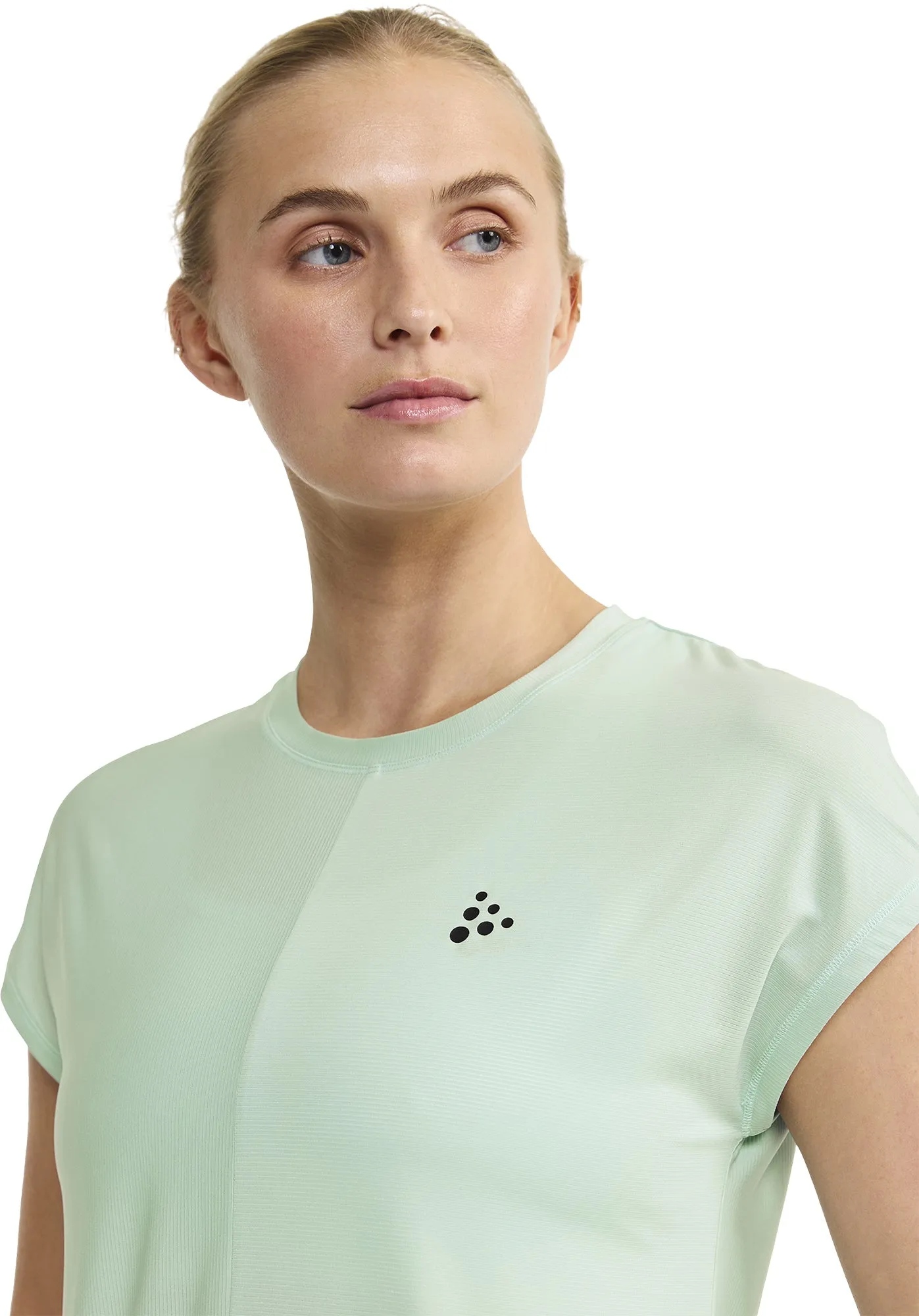 Core Essence Short Sleeve T-Shirt - Women's|-|T-shirt à manches courtes Core Essence - Femme sold by Altitude Sports product image thumbnail 3