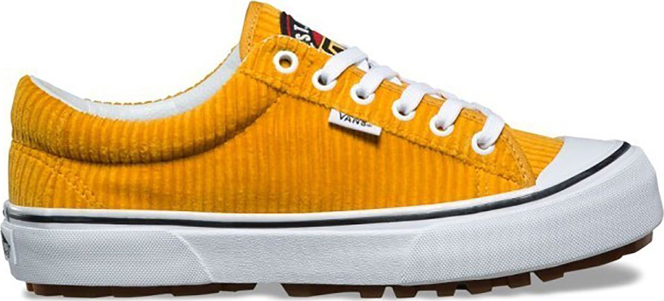 Unisex Style 29 Shoes|-|Chaussures Style 29 Unisexe sold by Altitude Sports