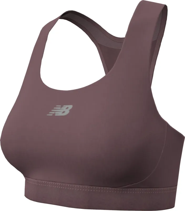 Sleek Medium Support Pocket Sports Bra - Women's|-|Soutien-gorge sport avec poche à maintien moyen Sleek - Femme made by New Balance