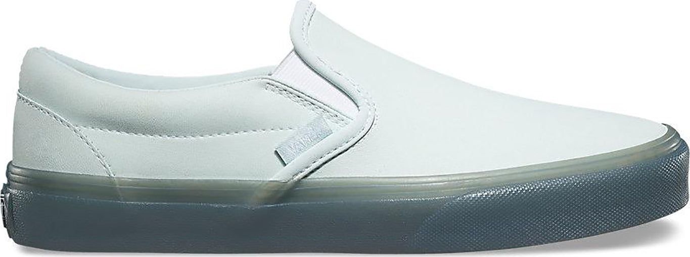 Unisex Classic Slip-On Shoes|-|Chaussures Classic Slip-On Unisexe sold by Altitude Sports product image thumbnail 2