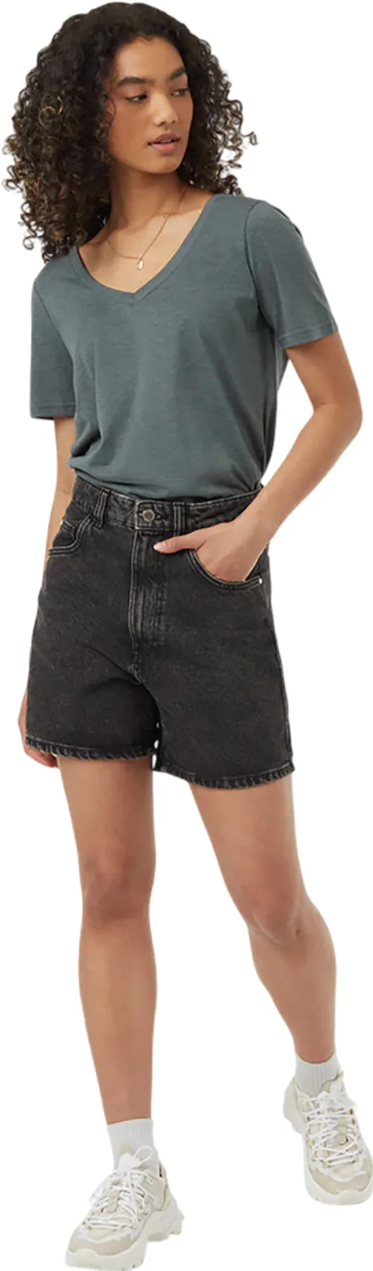 Treeblend V-Neck T-Shirt - Women's|-|T-shirt à col en V Treeblend - Femme sold by Altitude Sports product image thumbnail 2