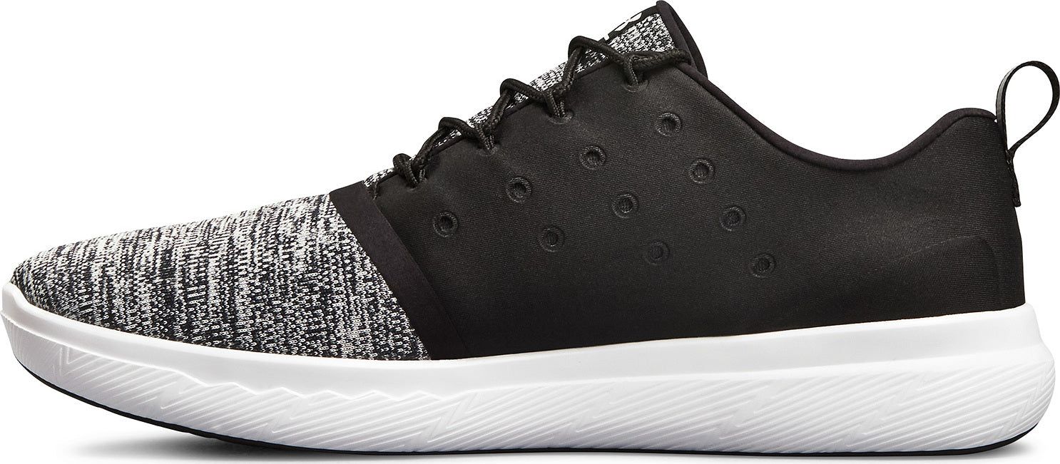 Men's UA Charged 24/7 Running Shoes|-|Souliers de course UA Charged 24/7 Homme sold by Altitude Sports product image thumbnail 4