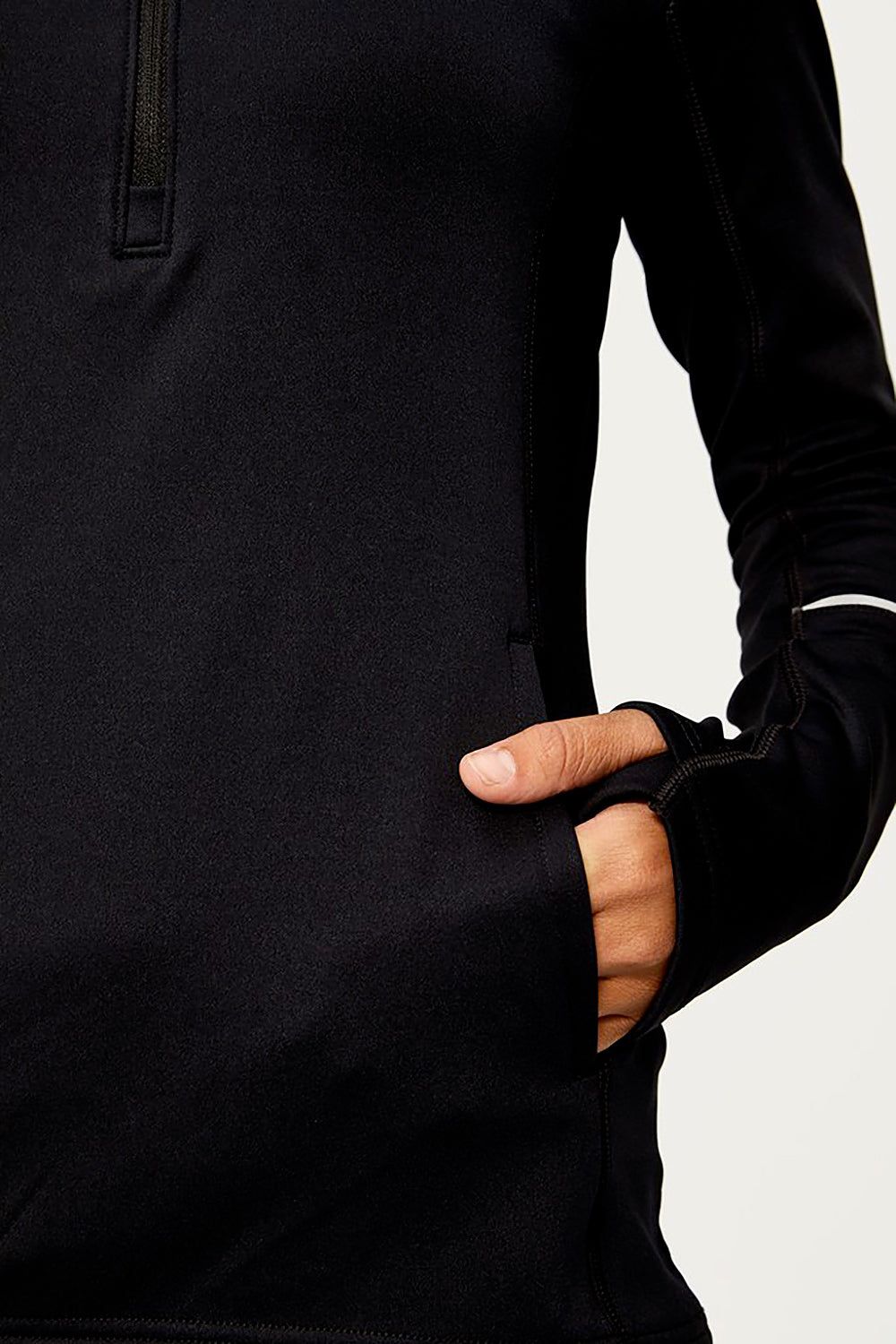 Performance Jacket - Women's|-|Haut Performance - Femme sold by Altitude Sports product image thumbnail 4