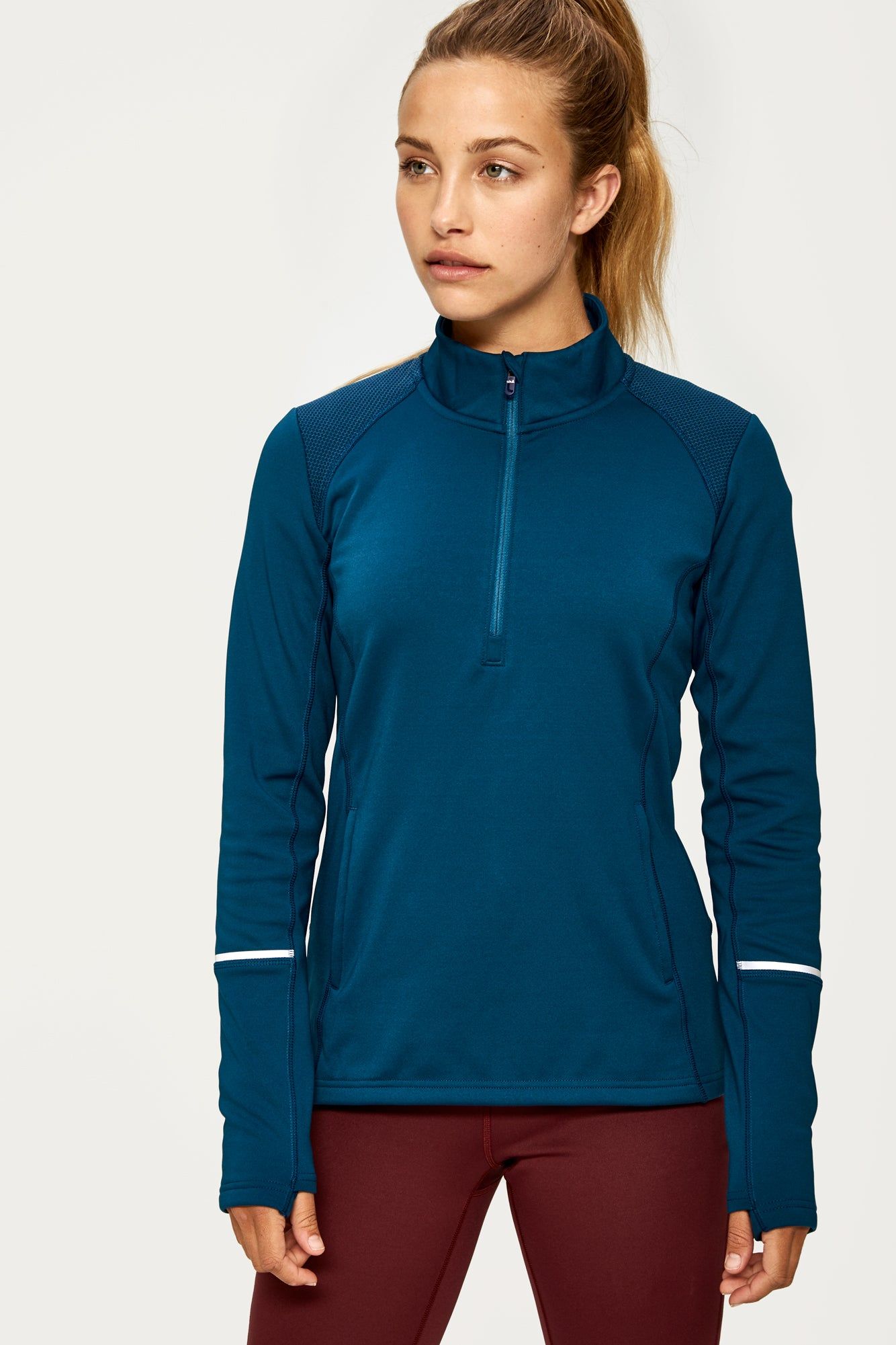 Performance Jacket - Women's|-|Haut Performance - Femme sold by Altitude Sports
