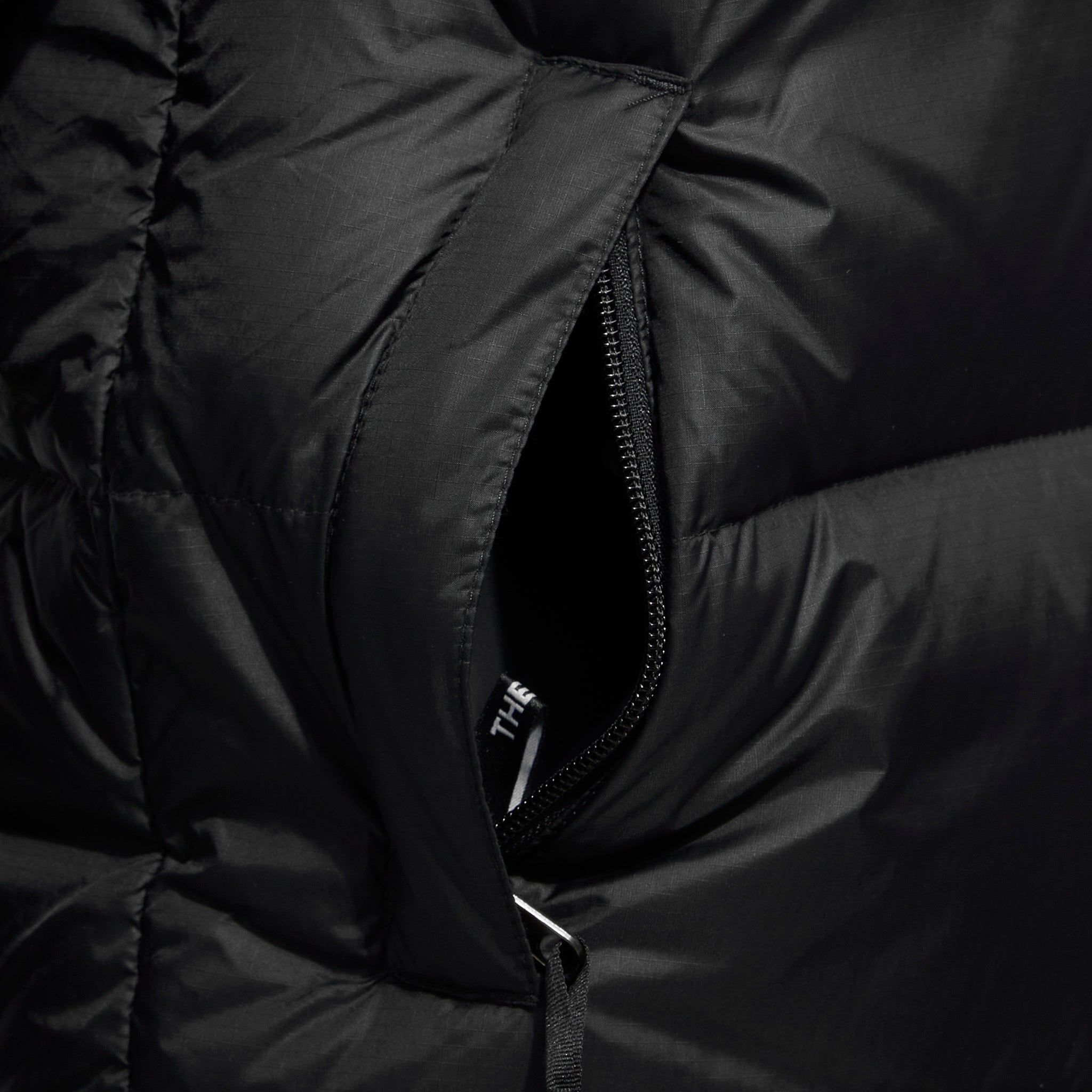 1996 Retro Nuptse Jacket - Women's|-|Manteau 1996 Retro Nuptse - Femme sold by Altitude Sports product image thumbnail 3