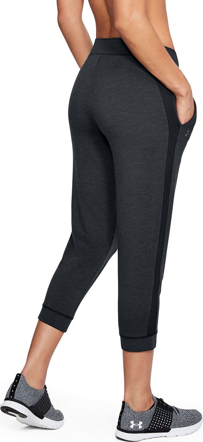 Women's UA Featherweight Fleece Crop|-|Capri en polaire UA Featherweight Femme sold by Altitude Sports product image thumbnail 2
