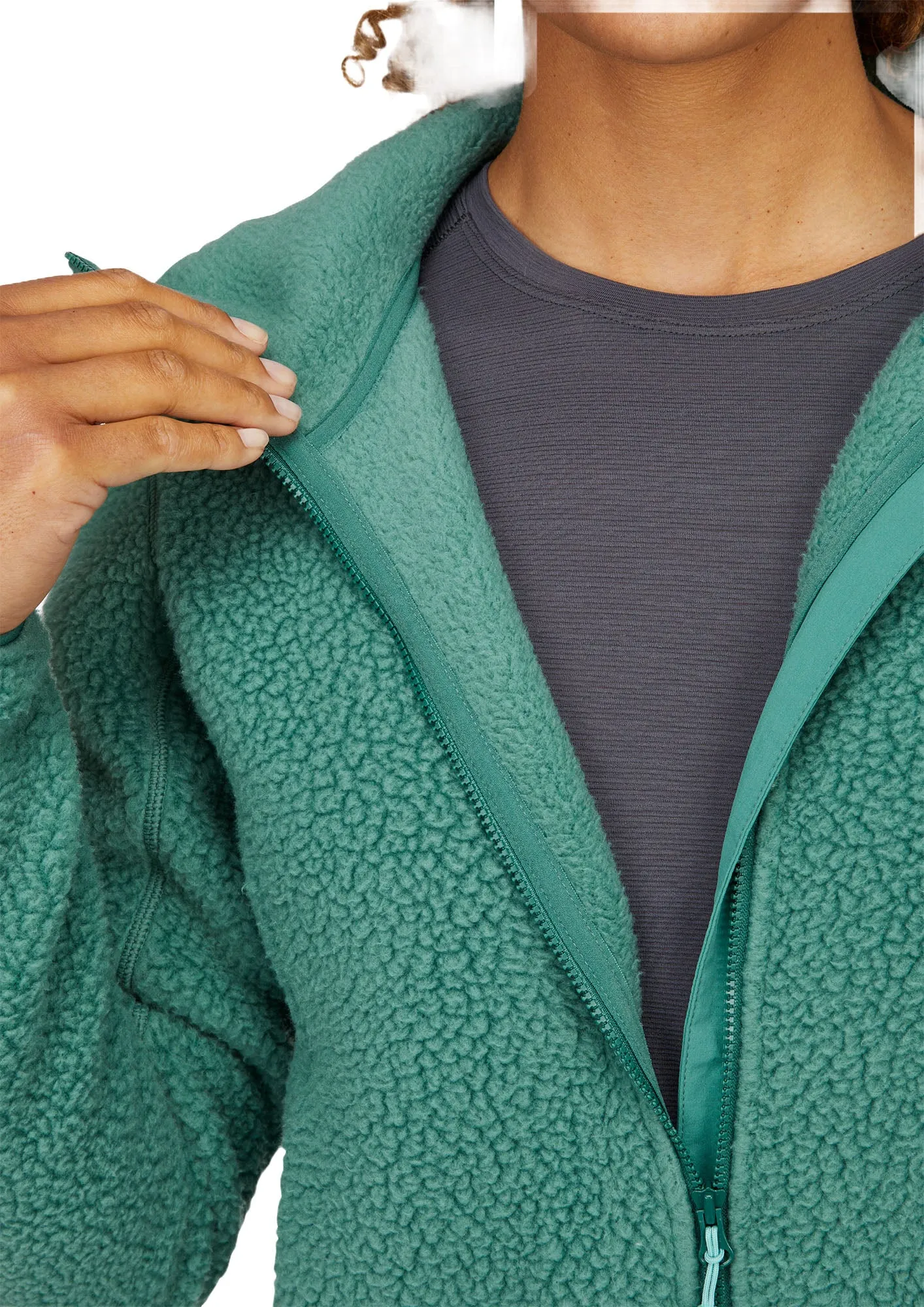 Shearling Hoody - Women's|-|Chandail à capuchon en peau mouton - Femme sold by Altitude Sports product image thumbnail 4