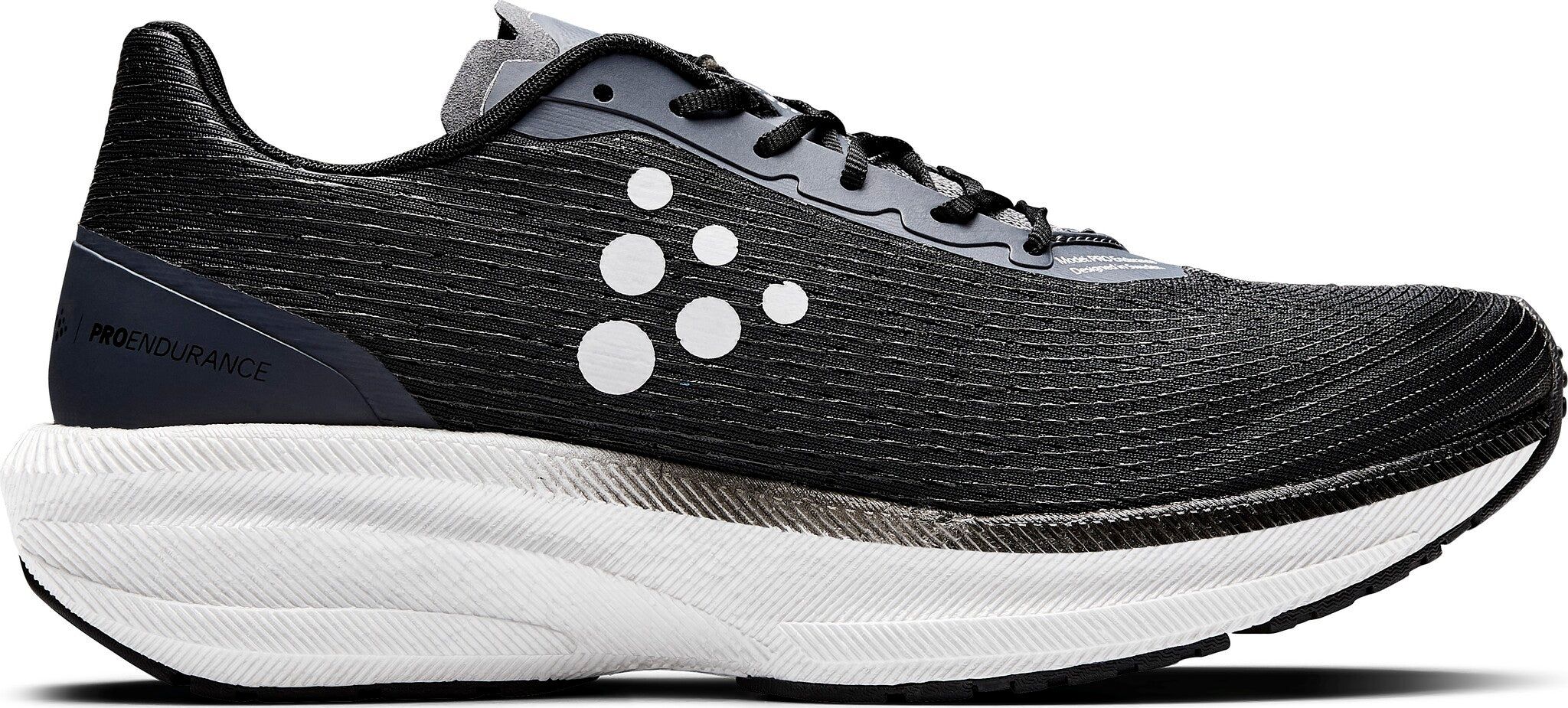 Pro Endur Distance Running Shoes - Women's|-|Chaussures de course longue distance Pro Endur - Femme sold by Altitude Sports