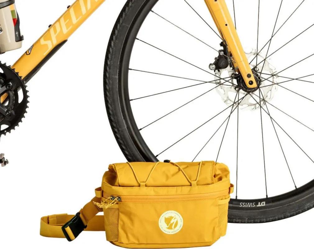 S/F Expandable Hip Pack 4,5L|-|Sac de taille extensible S/F 4,5L made by Altitude Sports