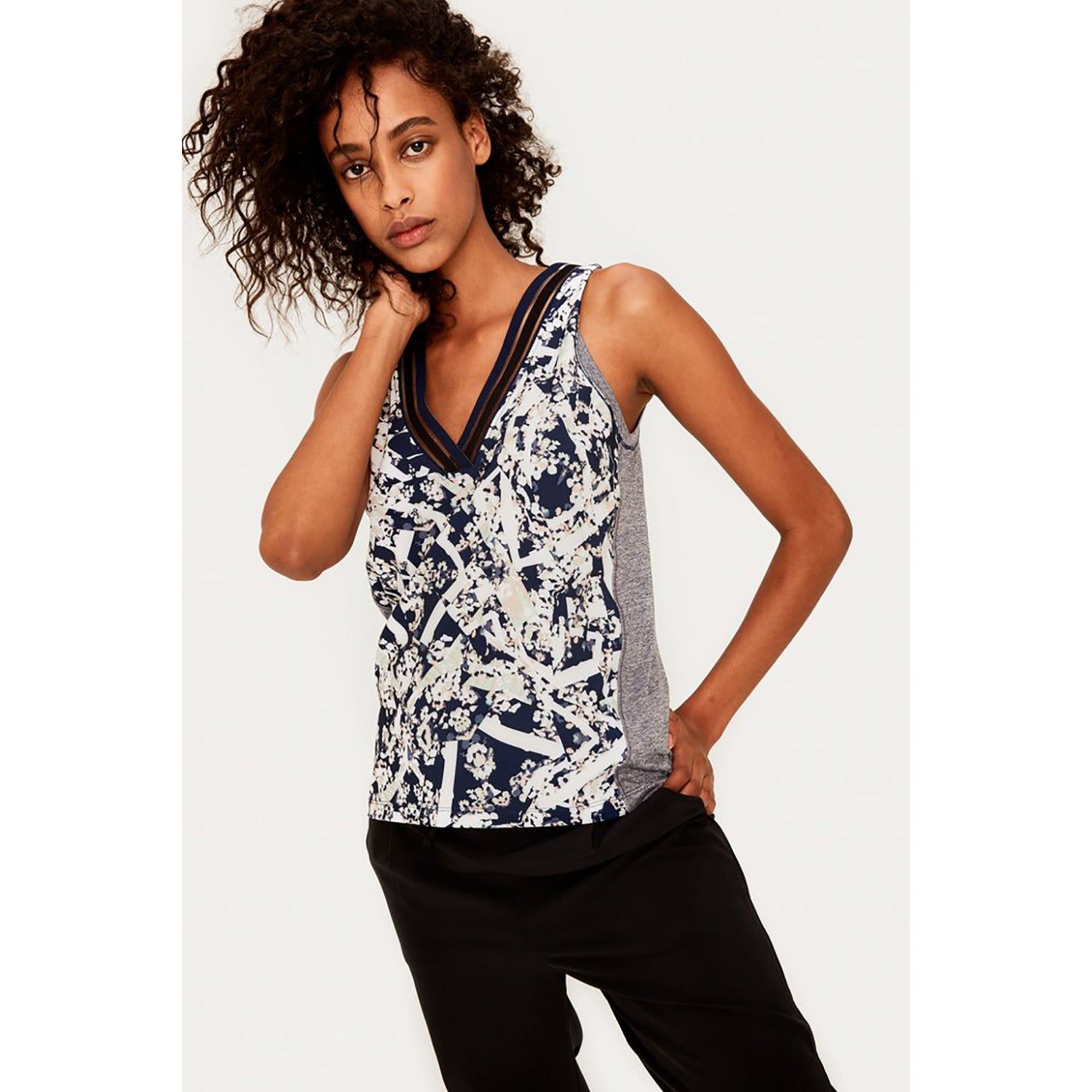 Women's Riana Top|-|Haut Riana Femme sold by Altitude Sports product image thumbnail 5