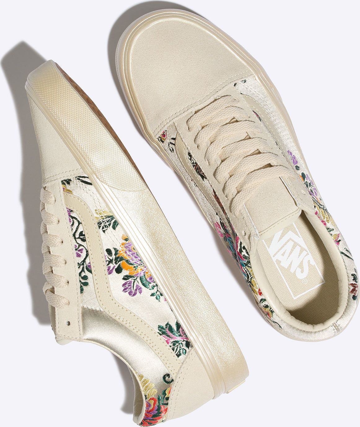 Women's Old Skool Shoes|-|Chaussures Old Skool Femme sold by Altitude Sports product image thumbnail 2