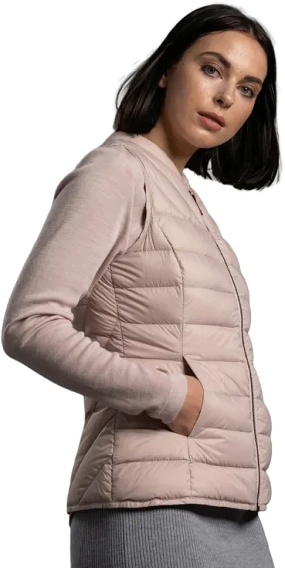 Essential Lightweight Down Vest - Women's|-|Veste en duvet léger Essentiel - Femme sold by Altitude Sports