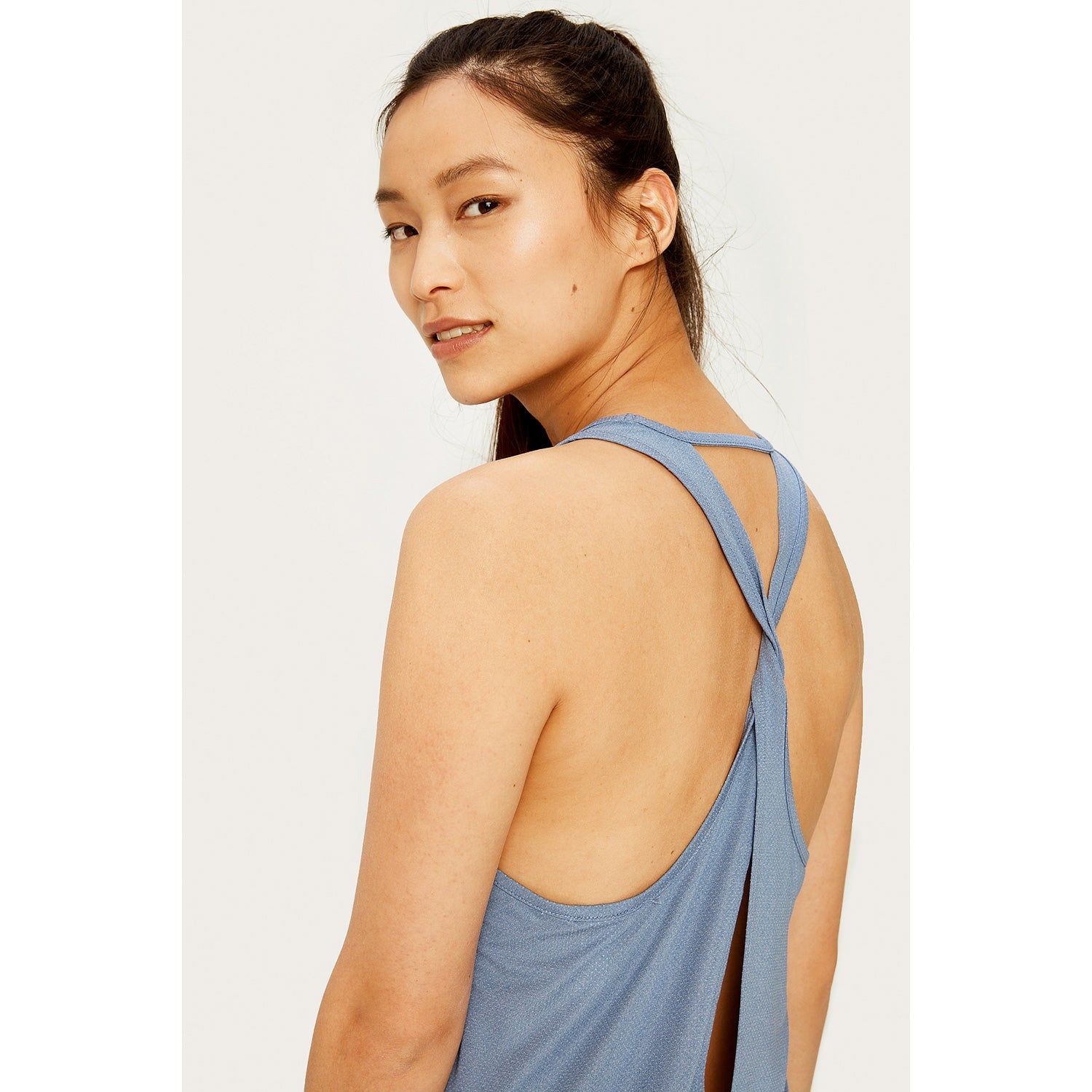 Women's Aalia Tank|-|Camisole Aalia Femme sold by Altitude Sports product image thumbnail 3