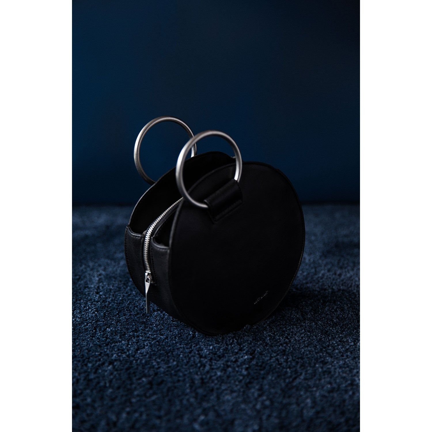 Sina SM Round Satchel Bag - Vintage Ring Collection|-|Sacoche ronde Sina SM - Collection Vintage Ring sold by Altitude Sports product image thumbnail 3