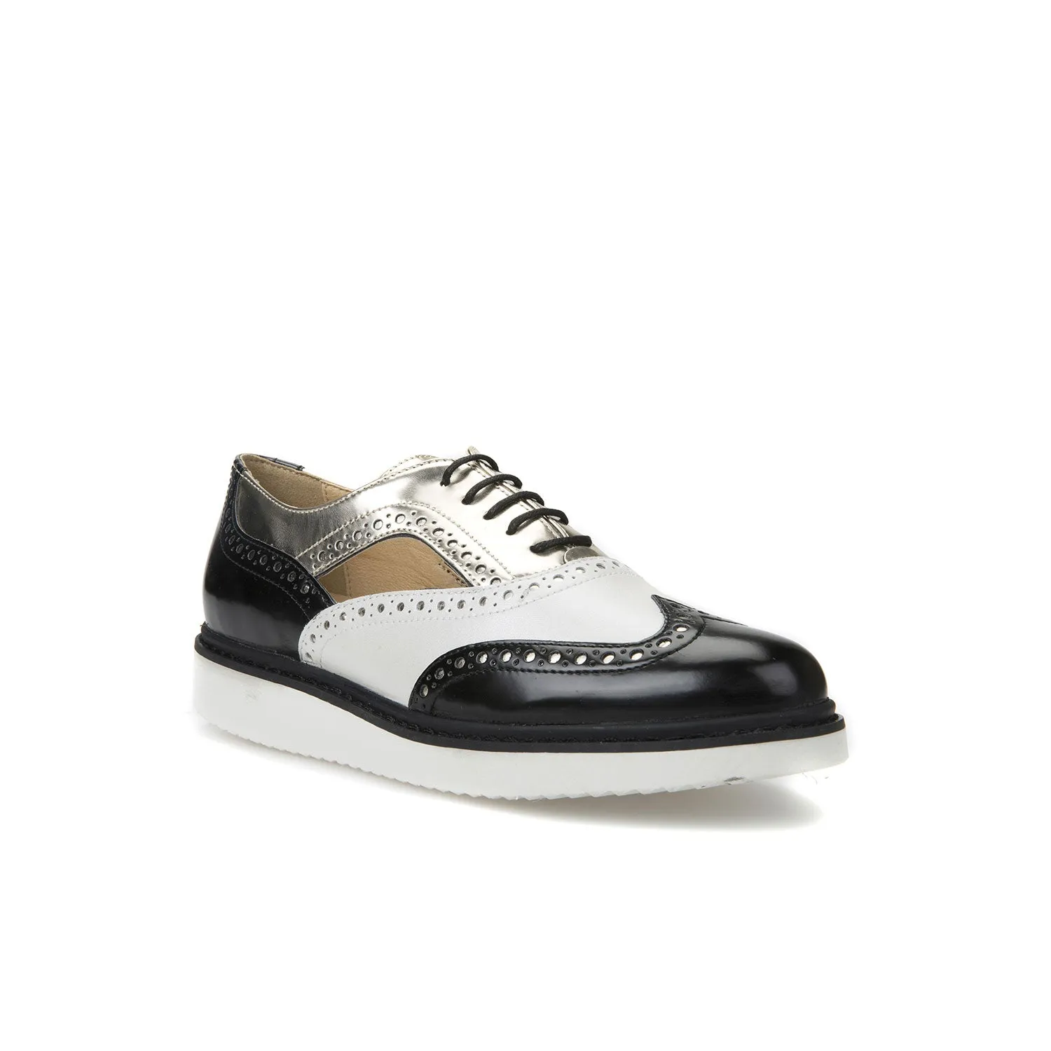 Women's Thymar Shoes|-|Chaussures Thymar Femme sold by Altitude Sports
