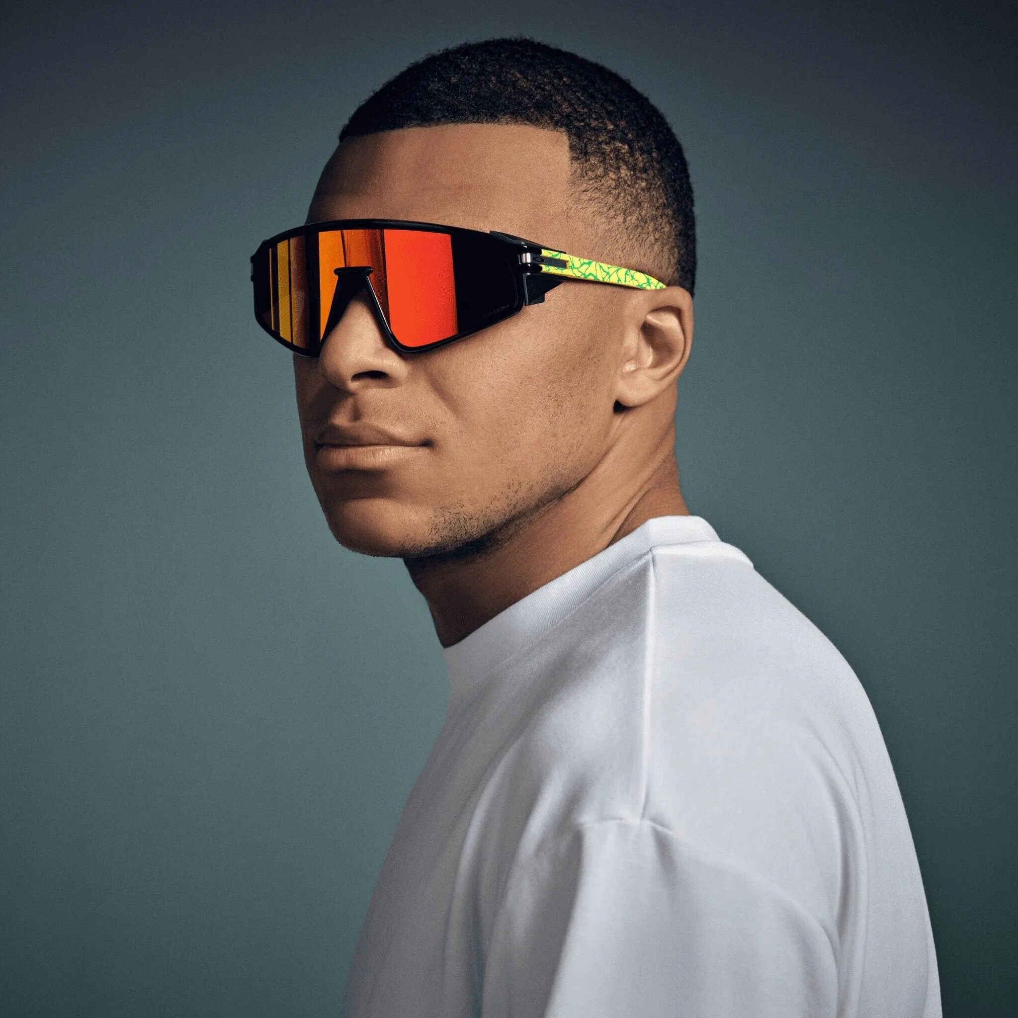 Latch™ Panel Sunglasses - Prizm Ruby Lens - Unisex|-|Lunettes de soleil Latch™ Panel - Lentilles Prizm Ruby - Unisexe sold by Altitude Sports product image thumbnail 2