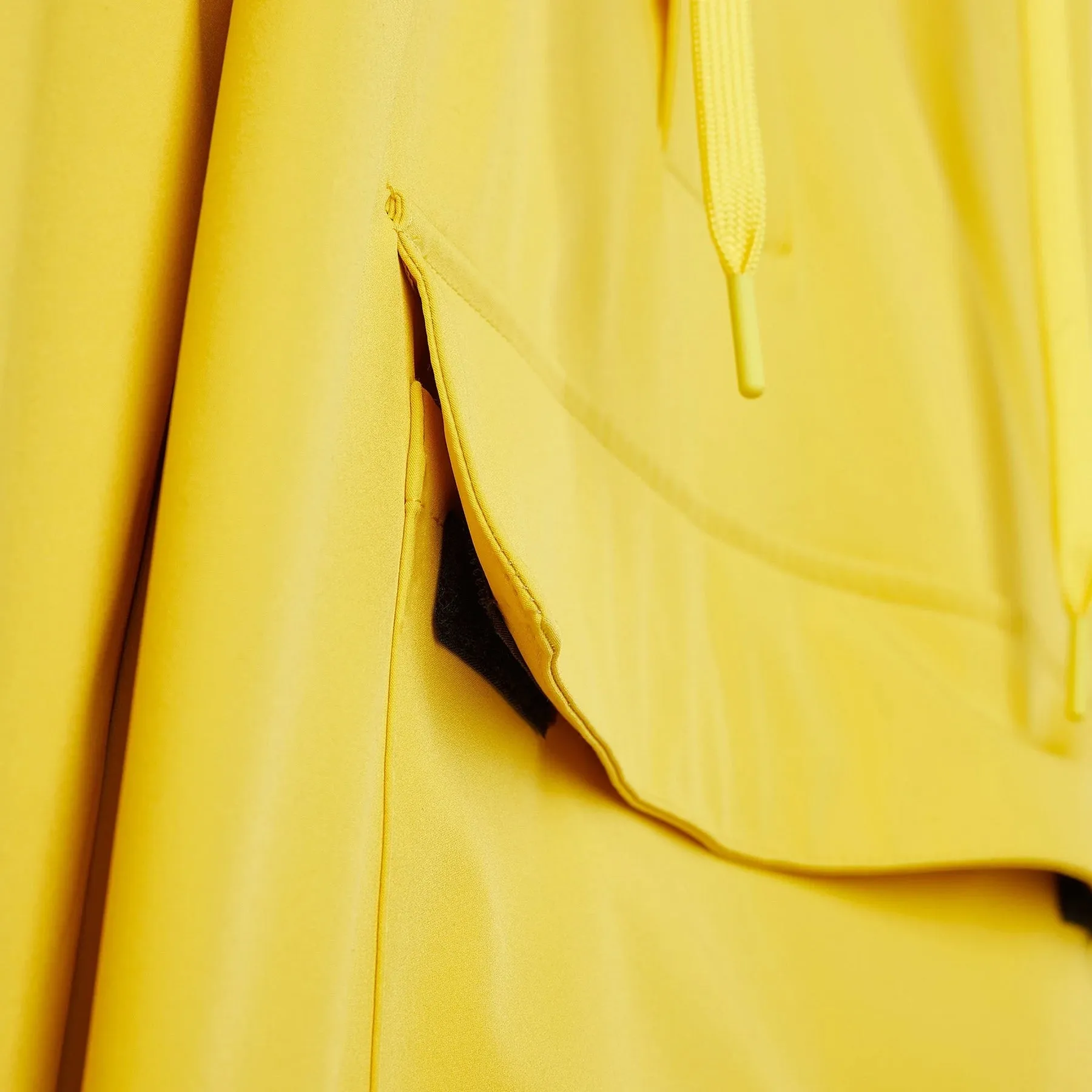 Packable Rain Anorak - Women's|-|Anorak de pluie pliable - Femme sold by Altitude Sports product image thumbnail 3